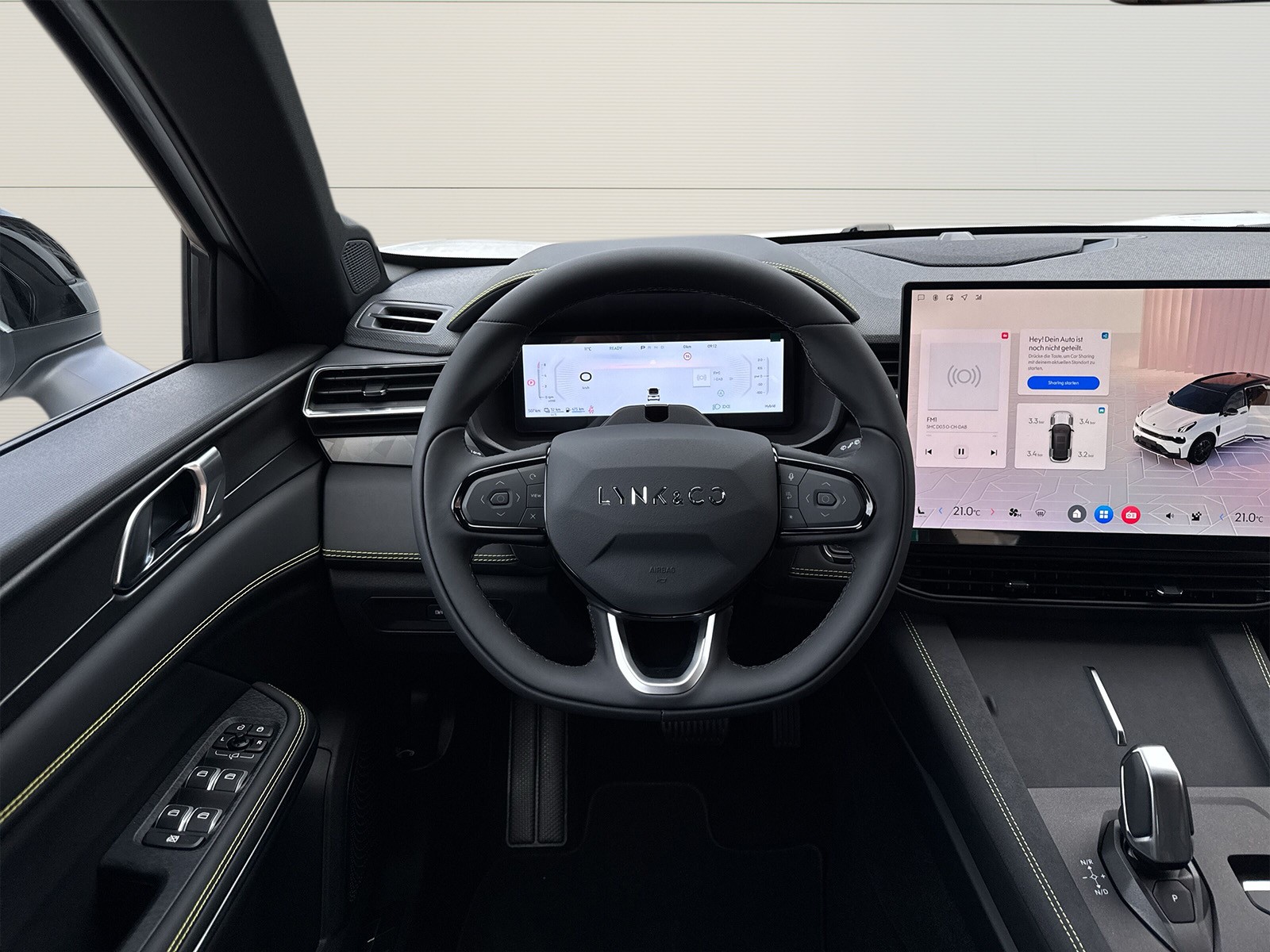LYNK & CO 01 1.5 PHEV Core-image-10