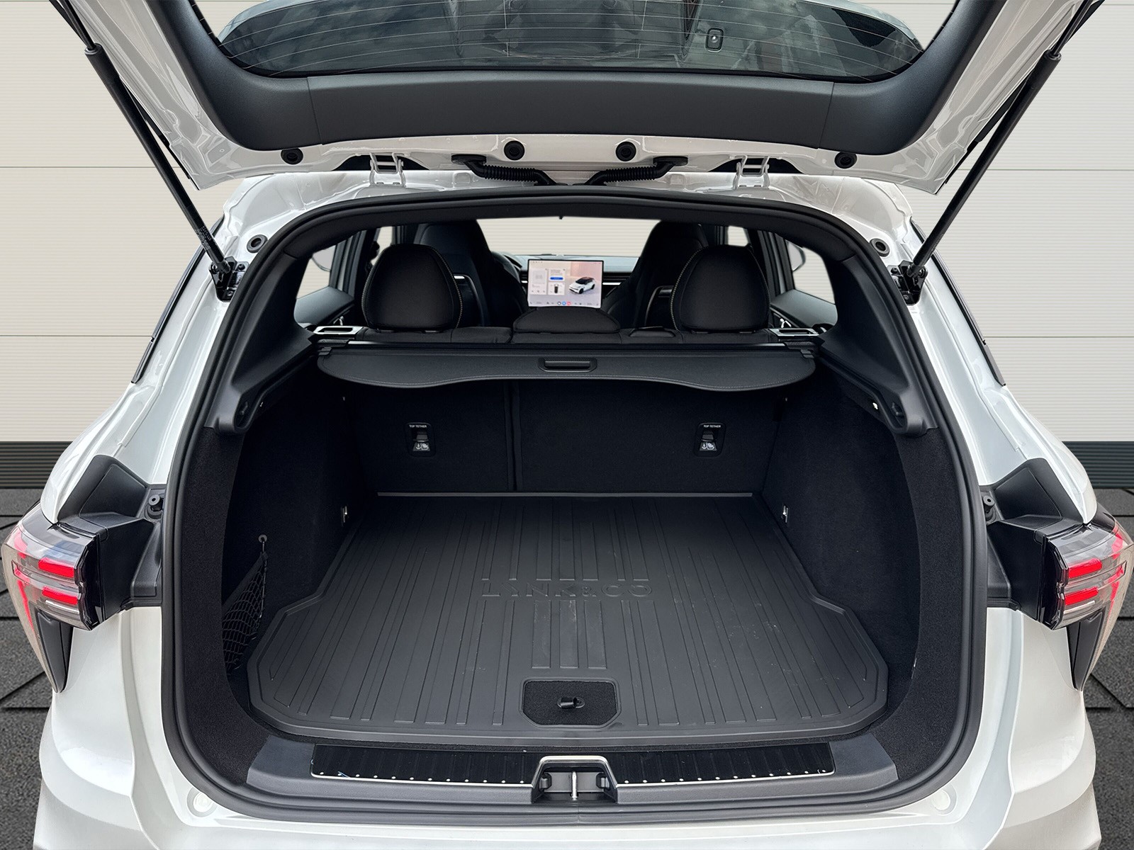 LYNK & CO 01 1.5 PHEV Core-image-8
