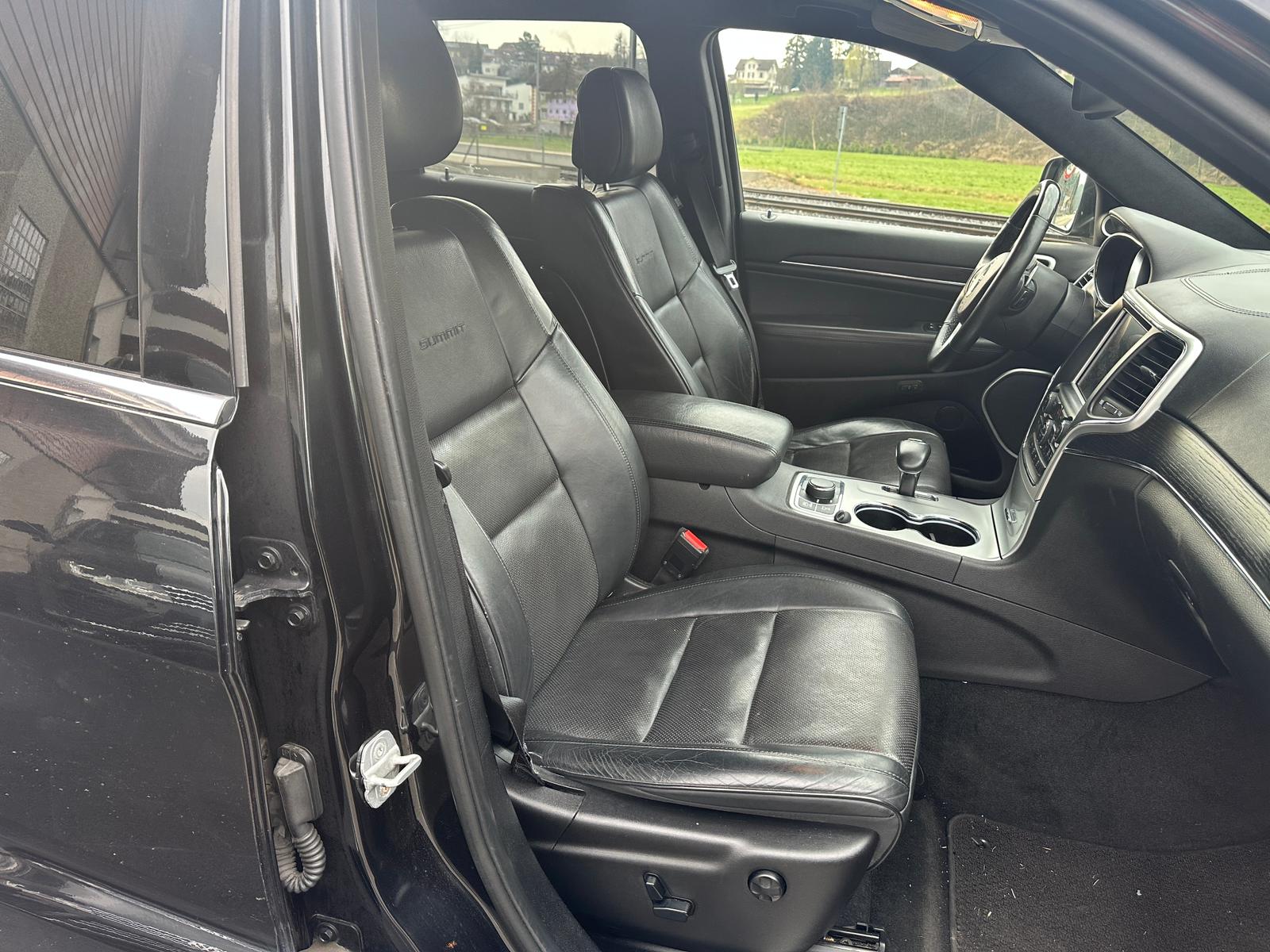 JEEP Grand Cherokee 3.0 CRD Summit Automatic-image-14