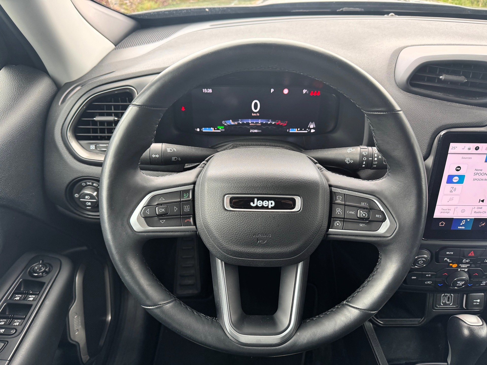 JEEP Renegade 1.5 MHEV Summit-image-9