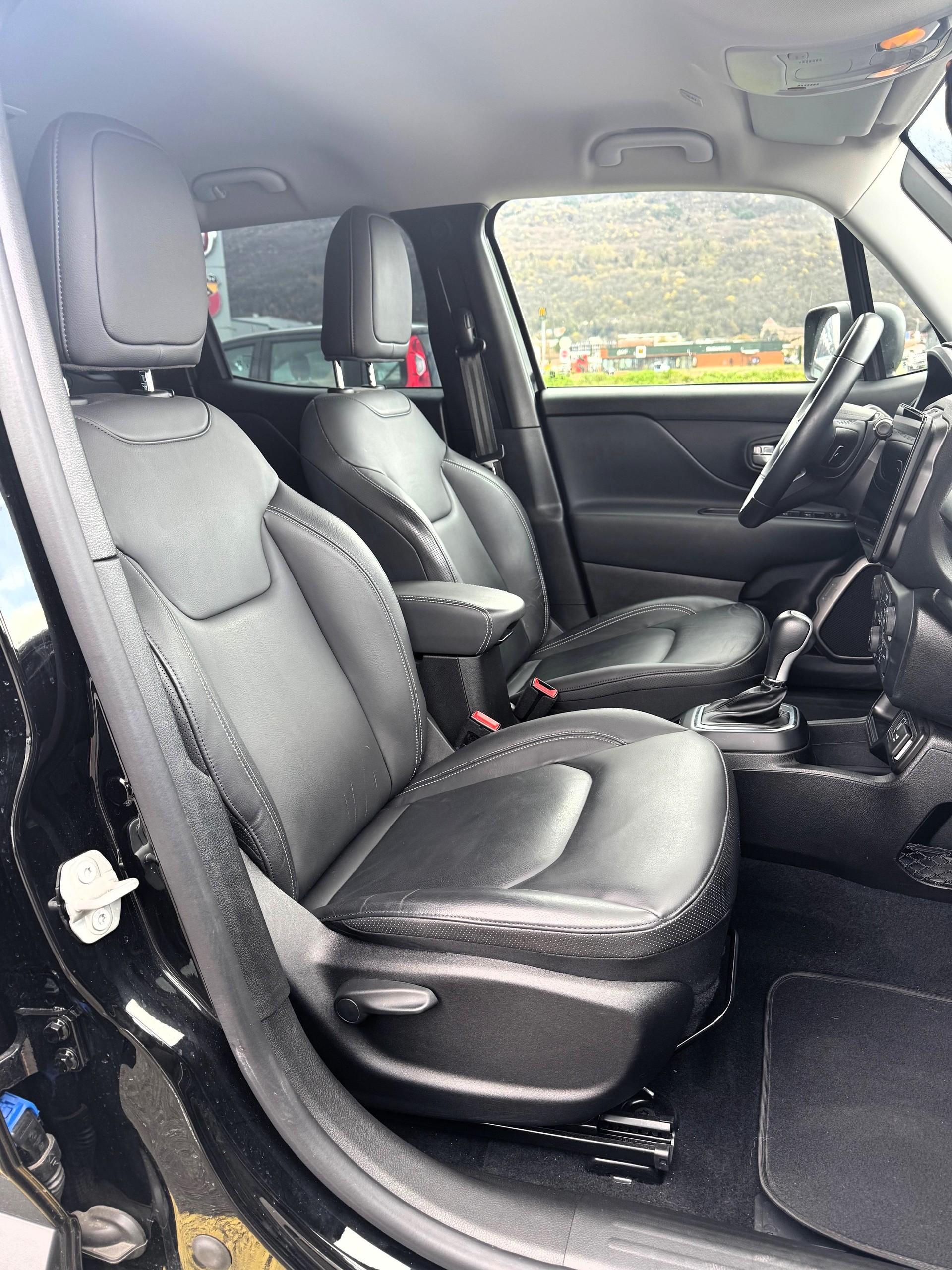 JEEP Renegade 1.5 MHEV Summit-image-15