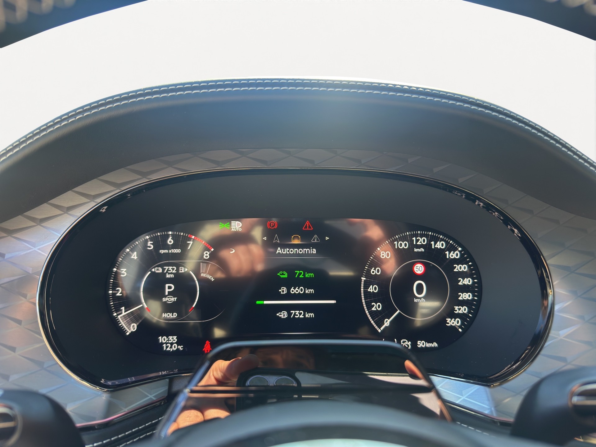 BENTLEY Flying Spur Speed 4.0 PHEV 782PS-image-9
