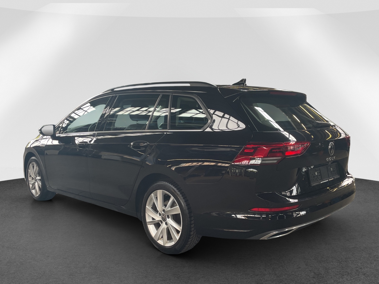 VW Golf VIII Variant 2.0 TDI Style DSG-showroom-element-3
