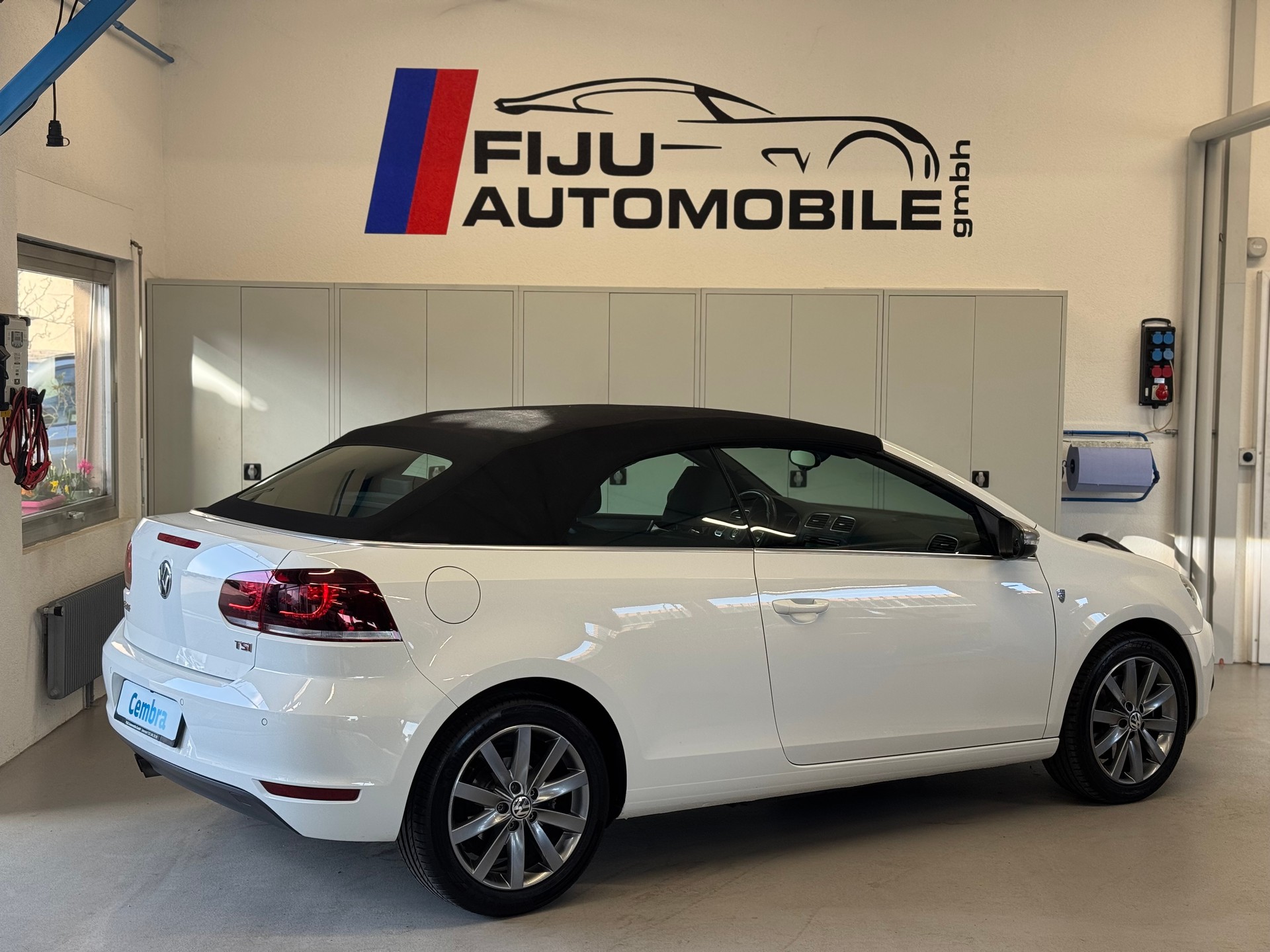 VW Golf Cabrio 1.4 TSI Karmann-image-14