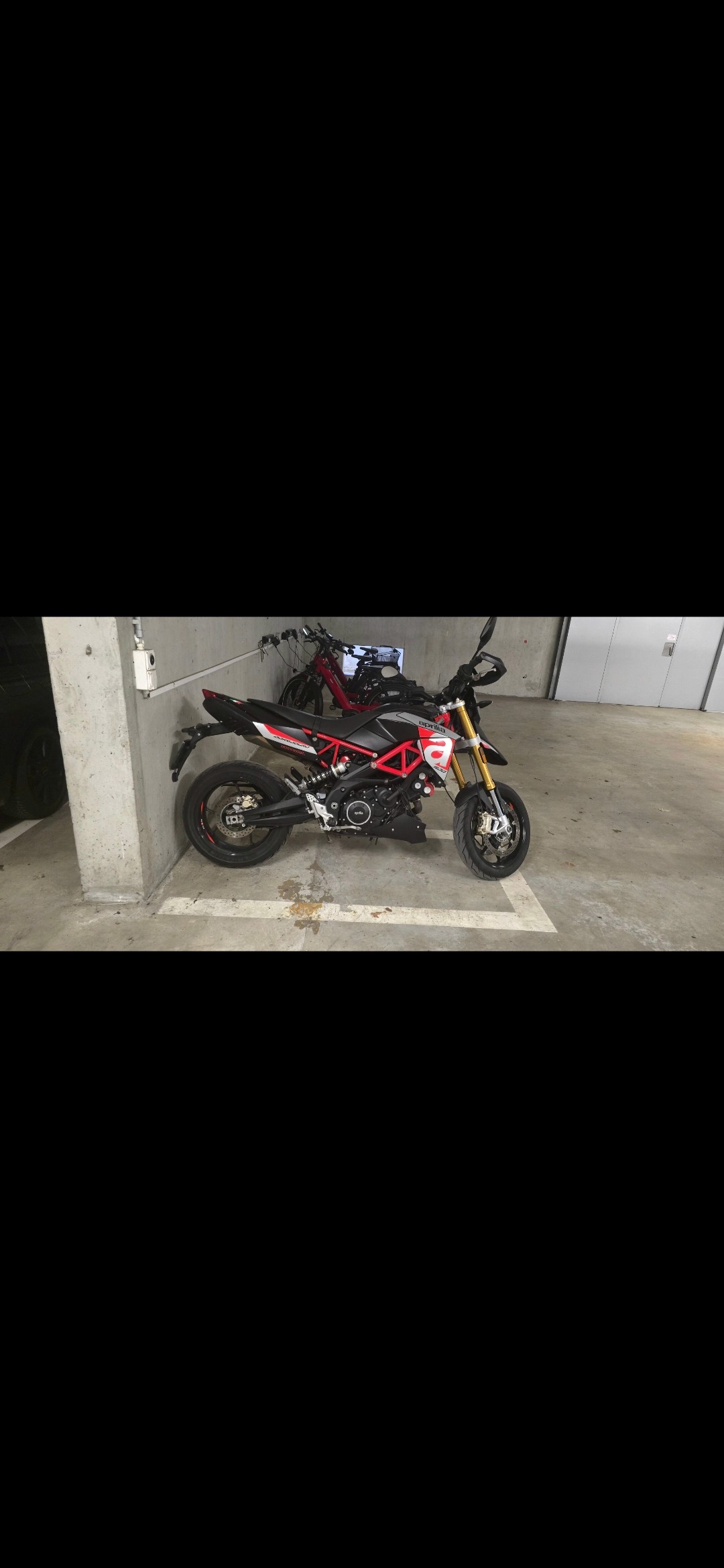 APRILIA Dorsoduro SMV 900-image-7