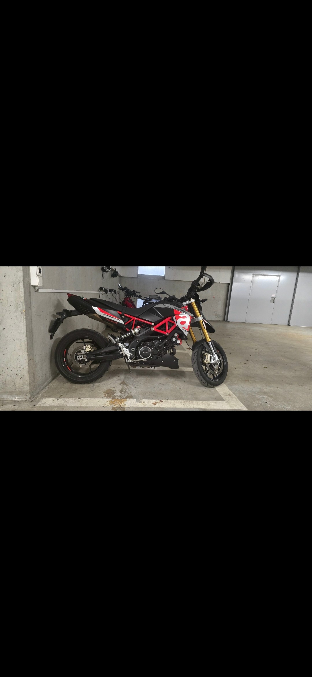 APRILIA Dorsoduro SMV 900-image-6