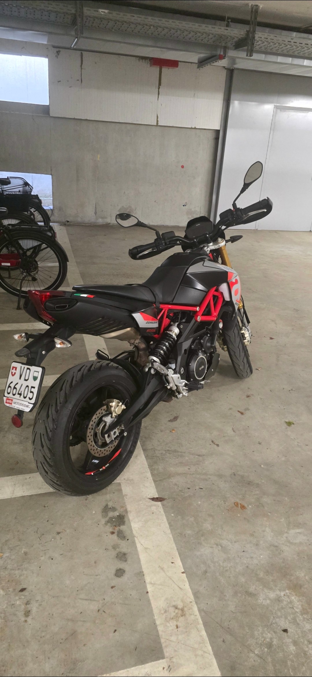 APRILIA Dorsoduro SMV 900-image-13