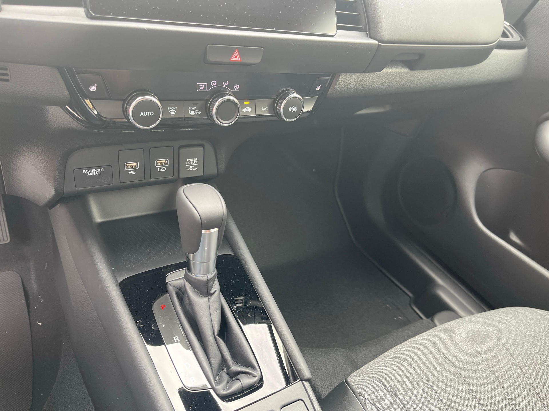 HONDA Jazz 1.5 i-MMD Advance-image-10