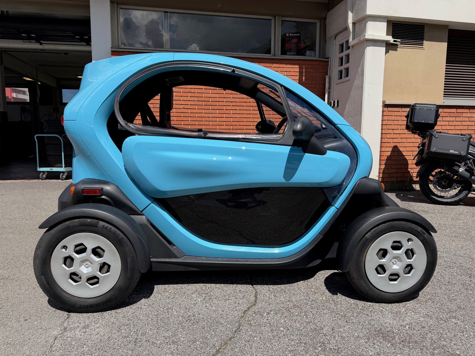 RENAULT Twizy Z.E. FP Life (incl. Battery)-image-1