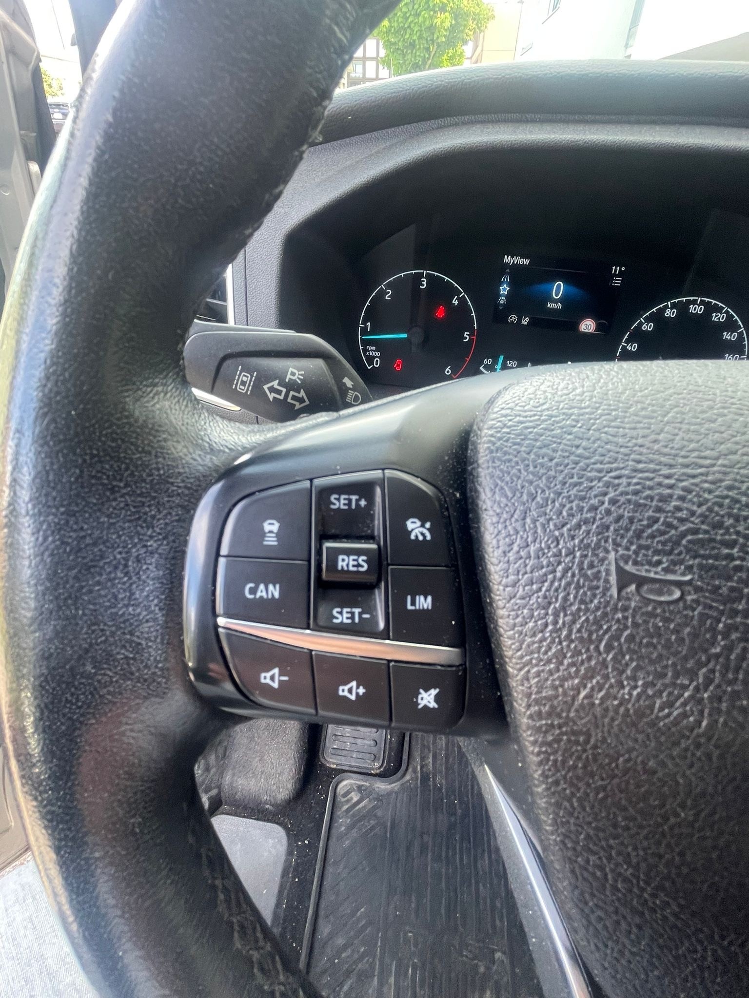 FORD Tourneo Custom 310 L1H1 Titanium SelectShift Automat 8-Sitzer-image-12