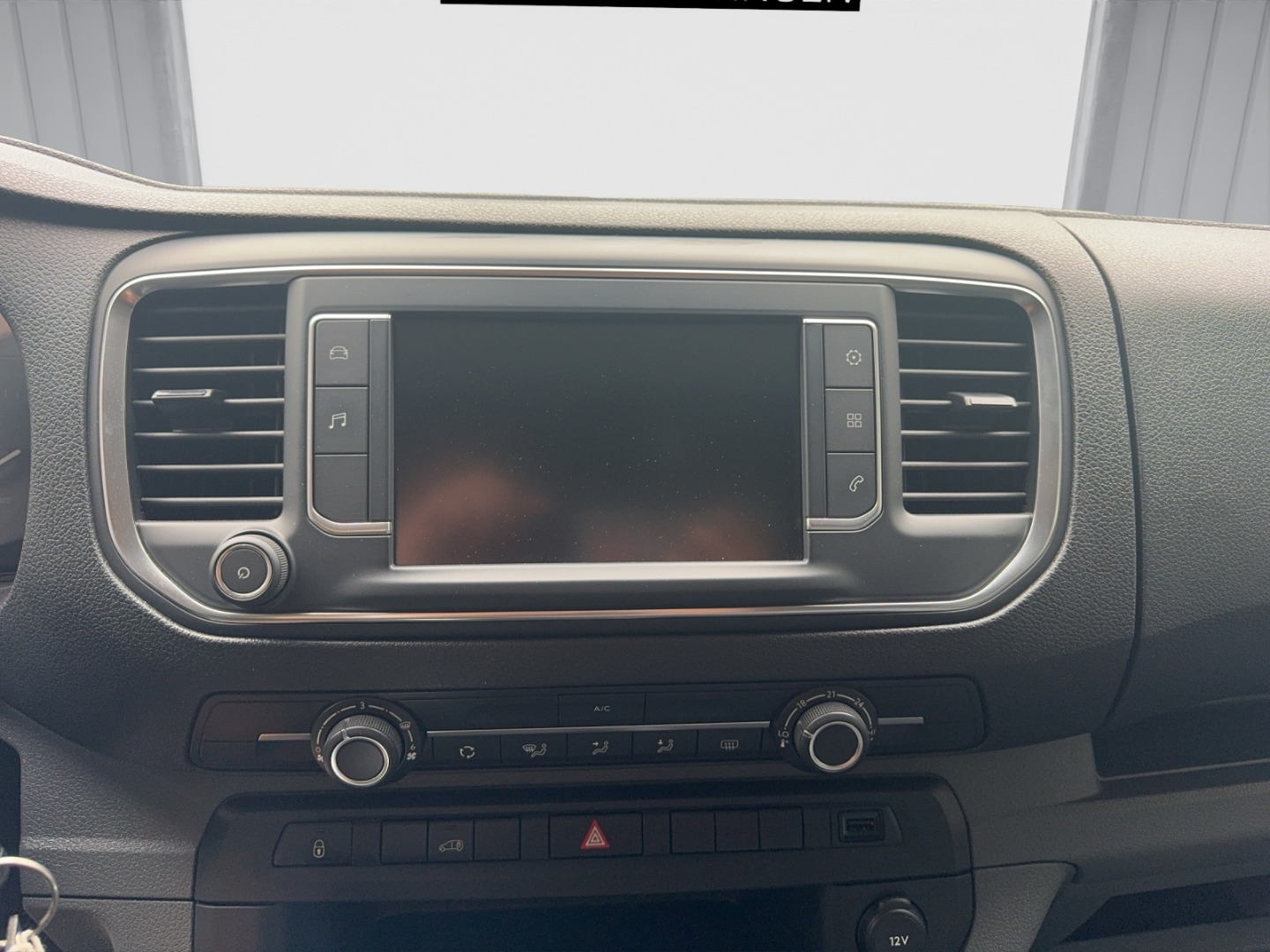 PEUGEOT Expert HDi120 S&S Prem. S-image-6