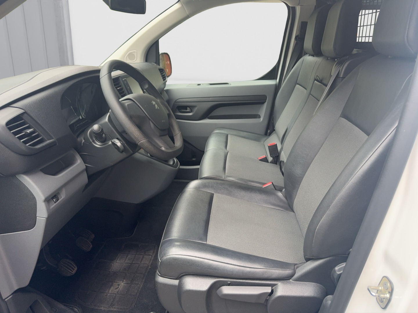 PEUGEOT Expert HDi120 S&S Prem. S-image-4