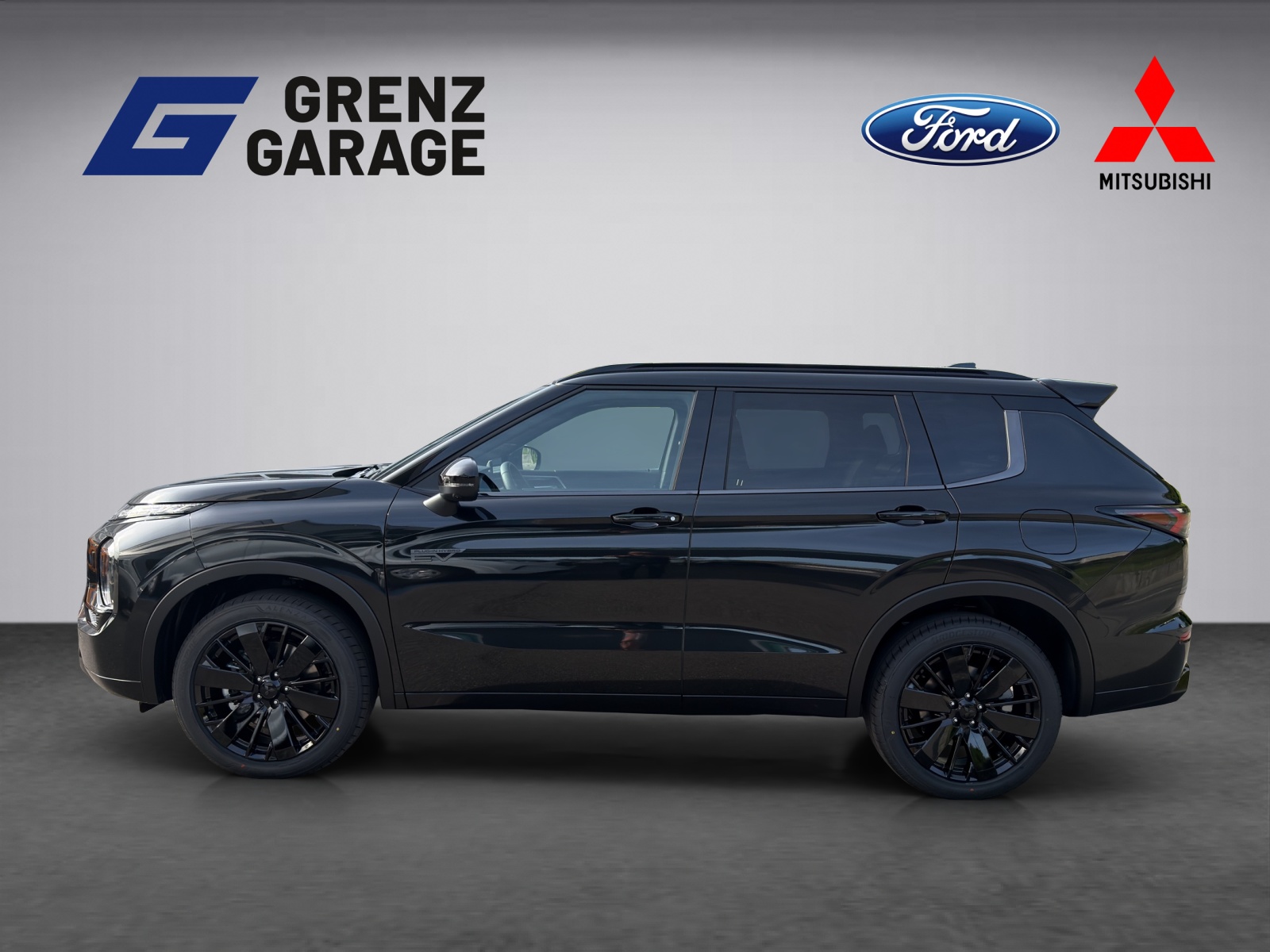 MITSUBISHI Outlander 2.4 PHEV Sport 4x4-image-1