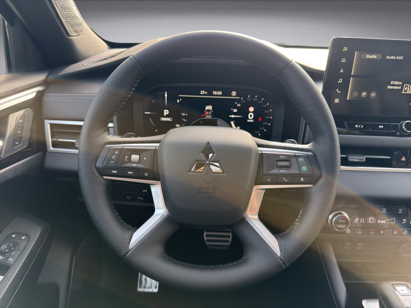 MITSUBISHI Outlander 2.4 PHEV Sport 4x4-image-10