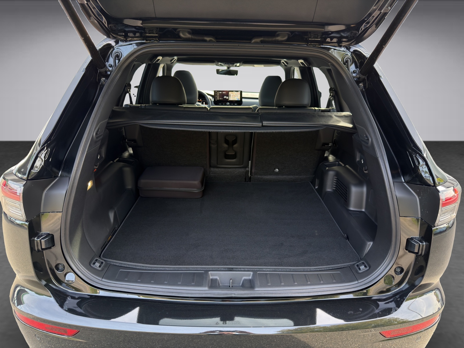MITSUBISHI Outlander 2.4 PHEV Sport 4x4-image-14