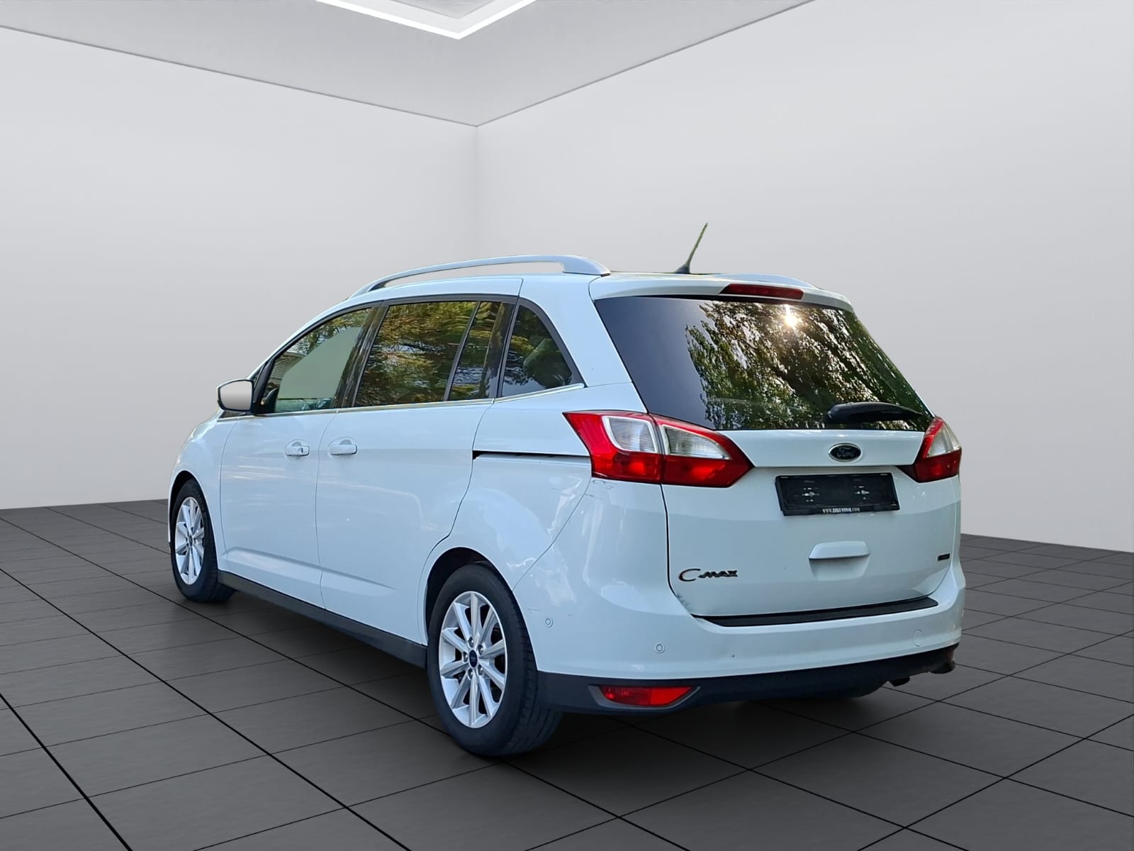 FORD GrC-Max 1.5 SCTi Titanium-image-4