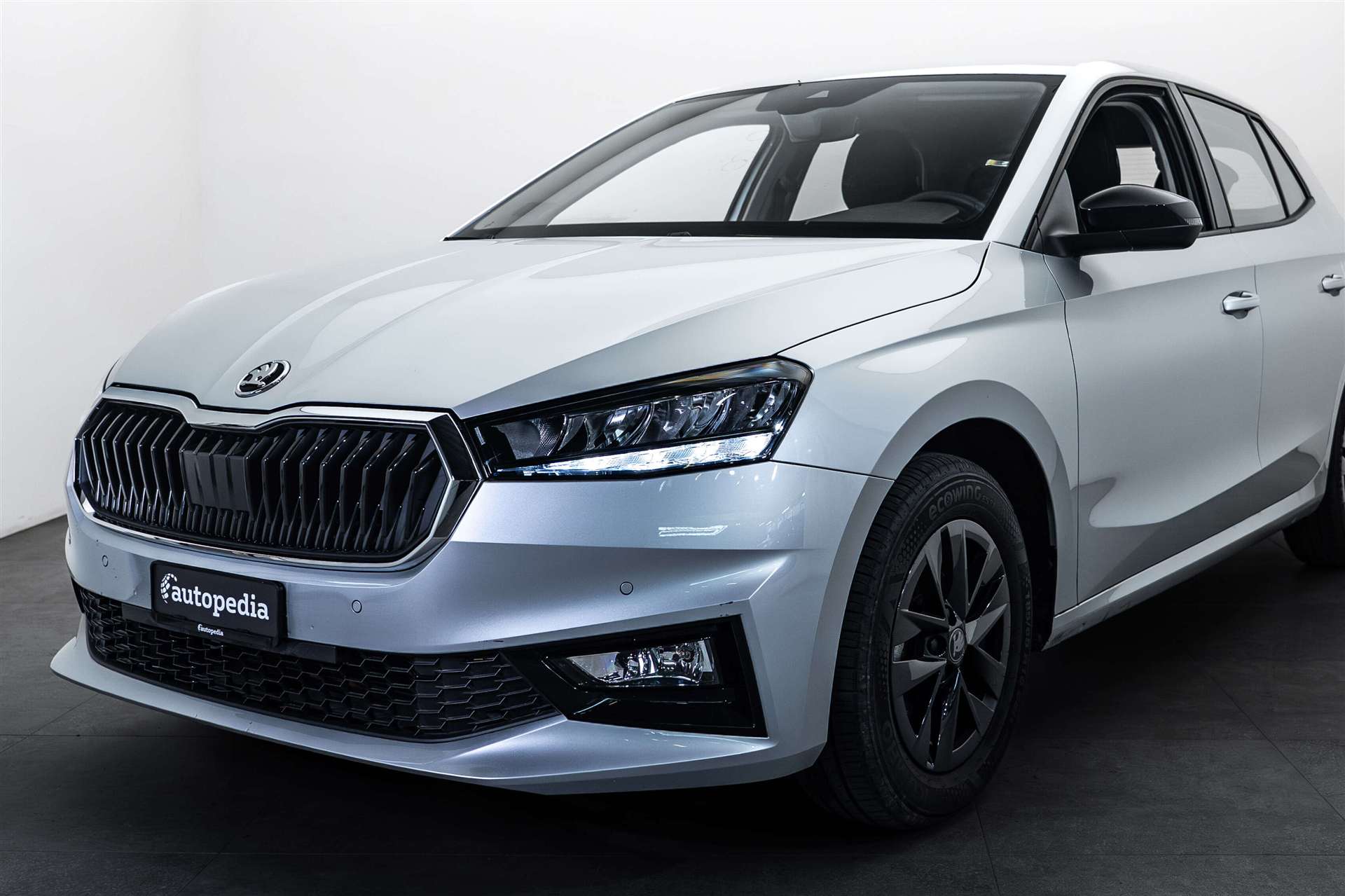 SKODA Fabia 1.0 TSi Young Edition HIT-Preis-showroom-element-1