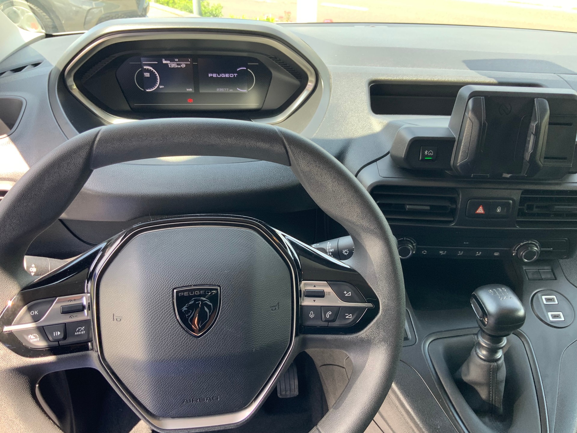 PEUGEOT Partner 1.2 Pure Tech 110 Standard 650kg-image-6
