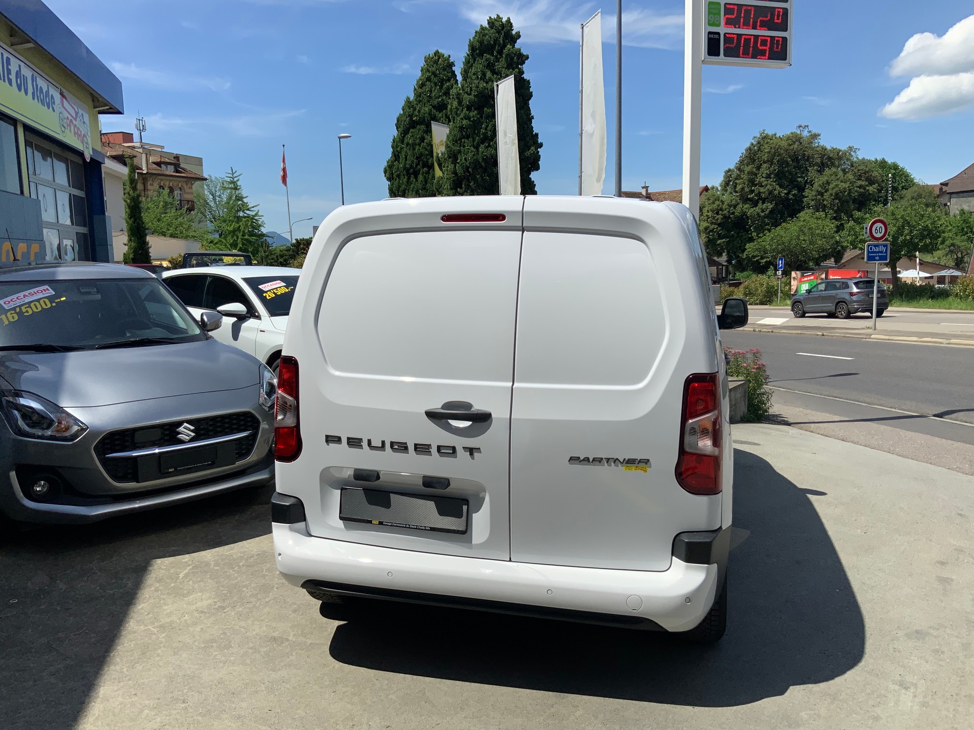 PEUGEOT Partner 1.2 Pure Tech 110 Standard 650kg-image-14