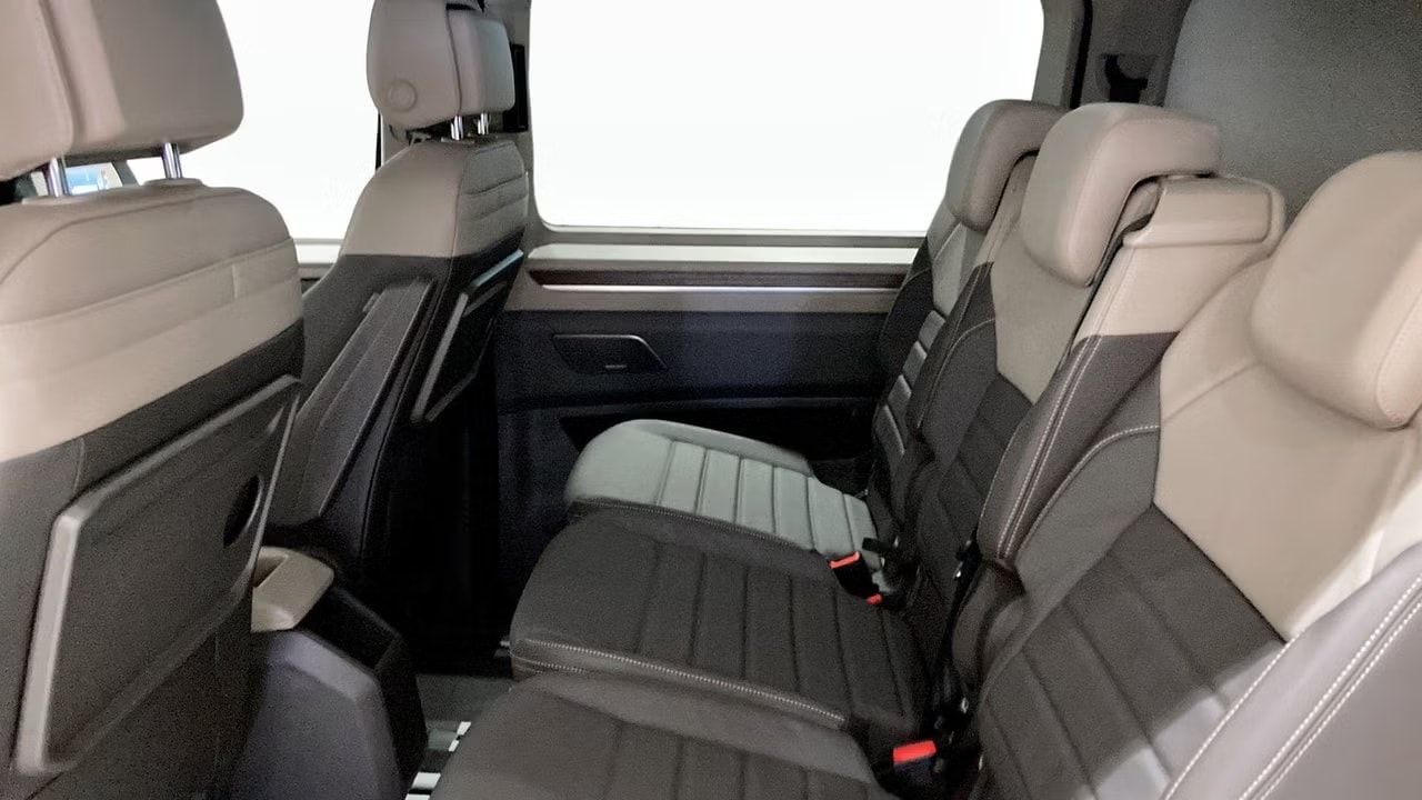VW Multivan 1.5 eHybrid Style Lang DSG-image-8