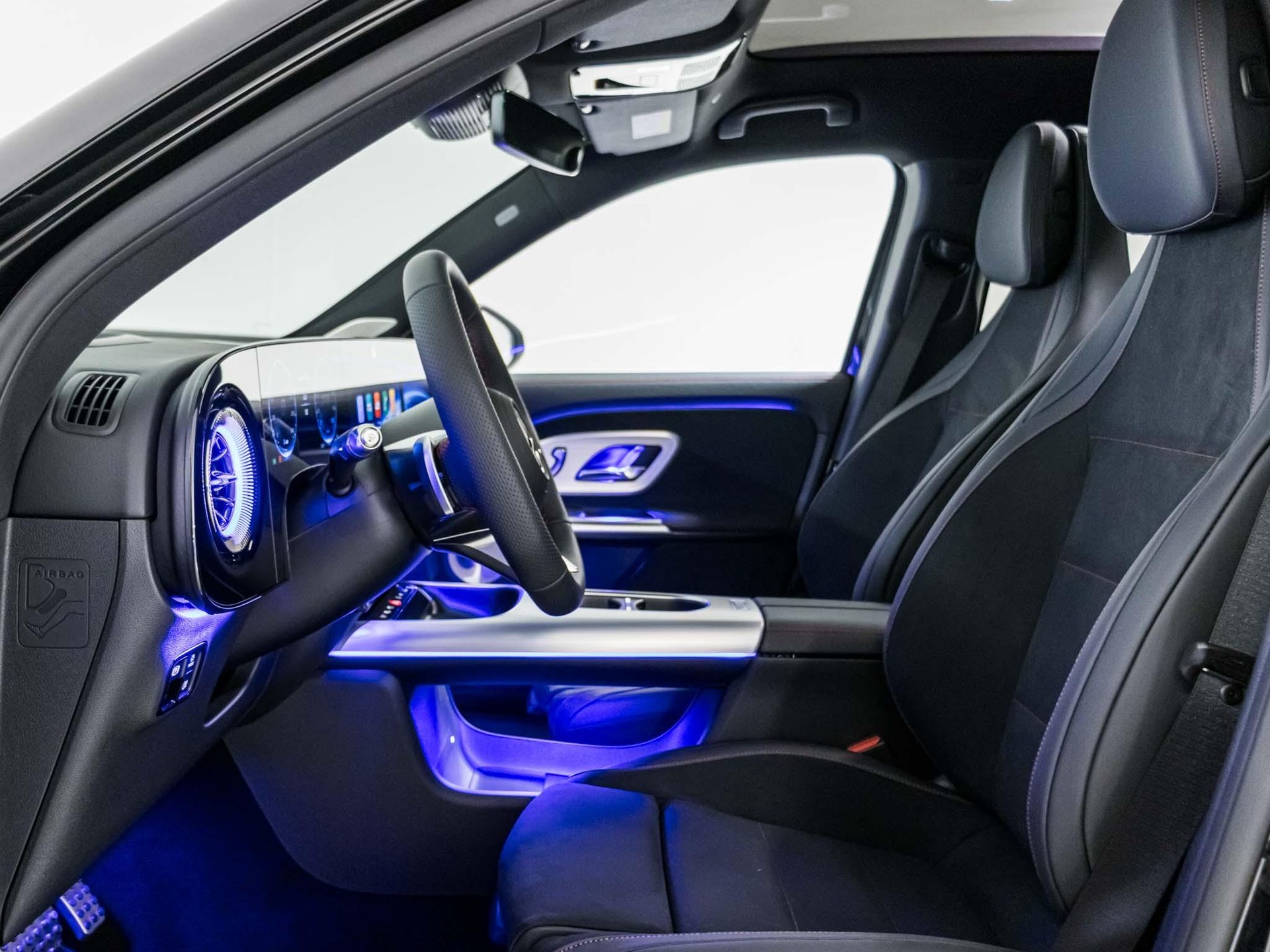 MERCEDES-BENZ GLB 350 4MATIC EQ-image-6