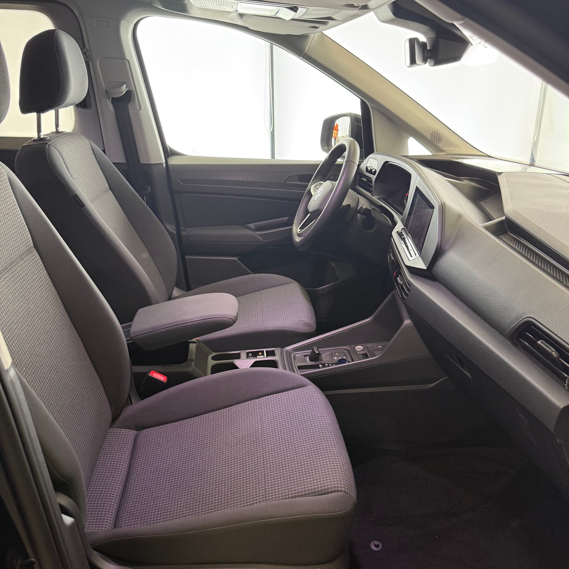 VW Caddy 1.5 TSI Liberty-image-18