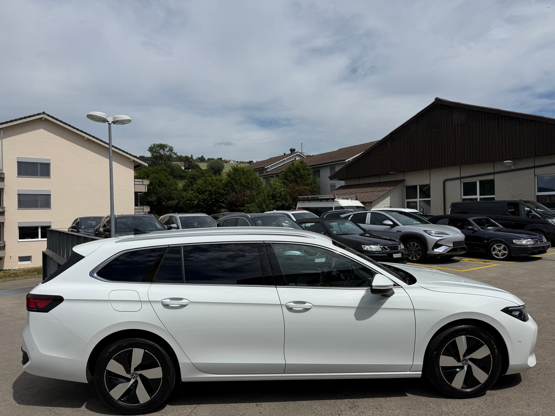 VW Passat Variant 2.0 TDI evo Business 4 Motion DSG-showroom-element-3