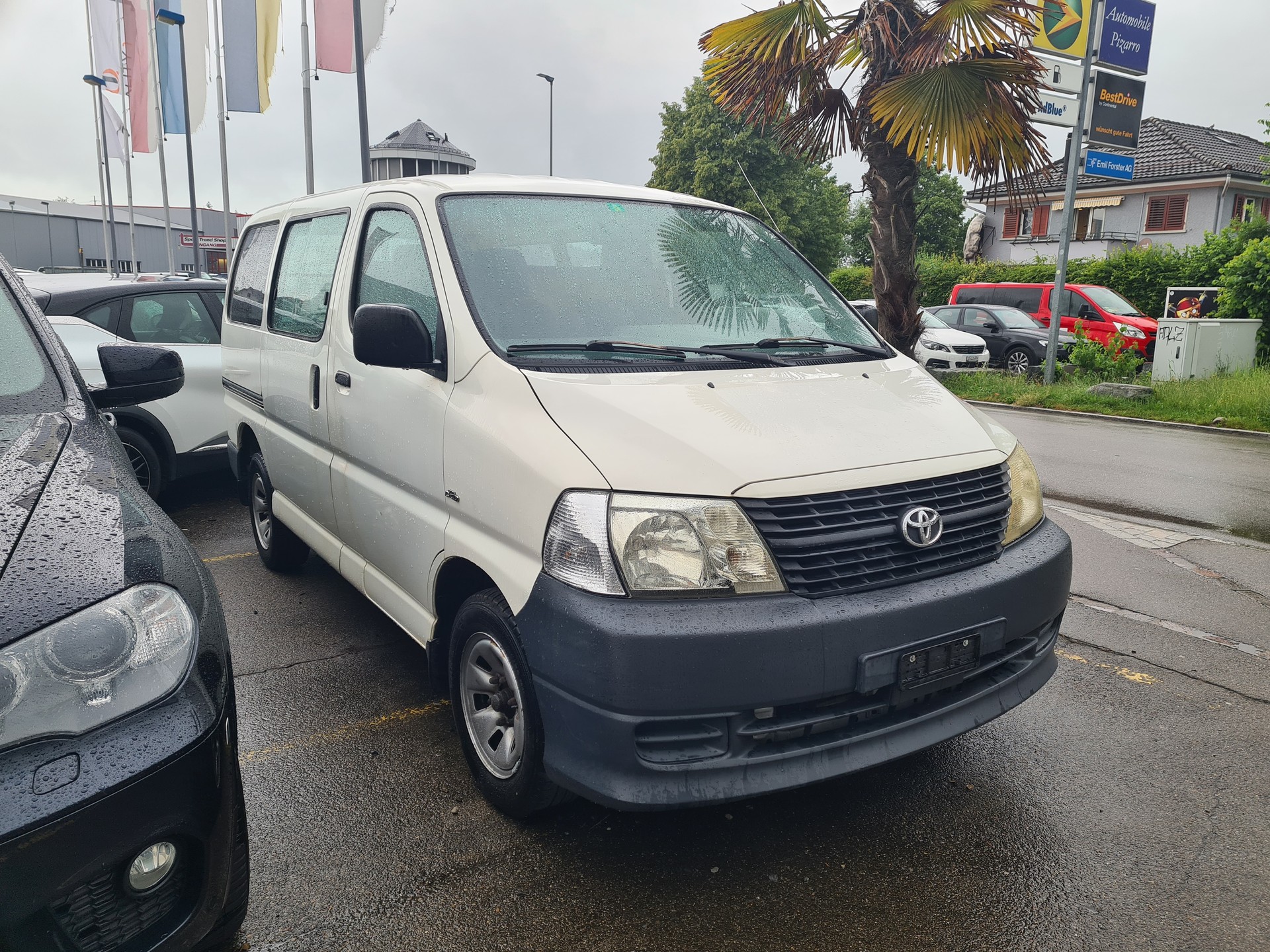 TOYOTA Hiace D-4D Kombi SWB