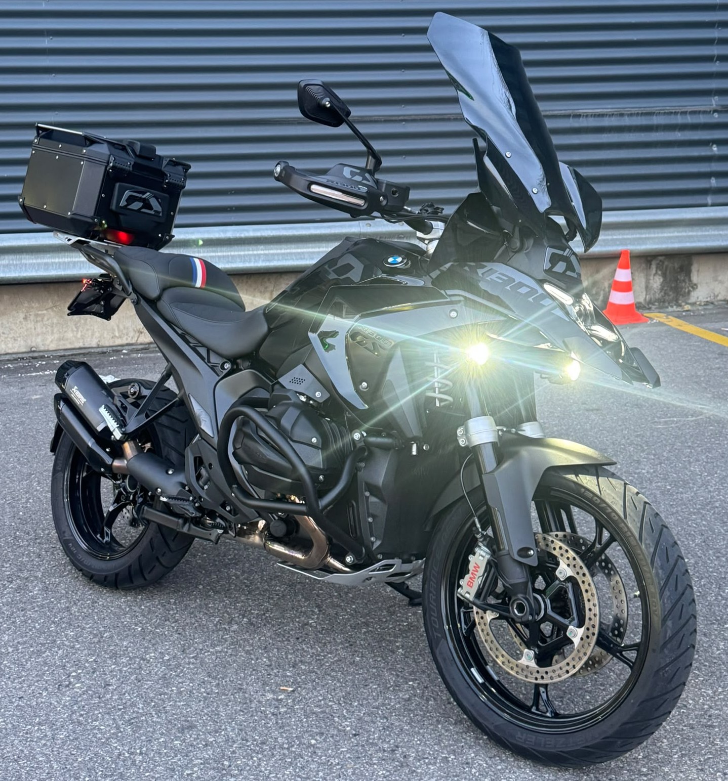 BMW R 1300 GS-image-2