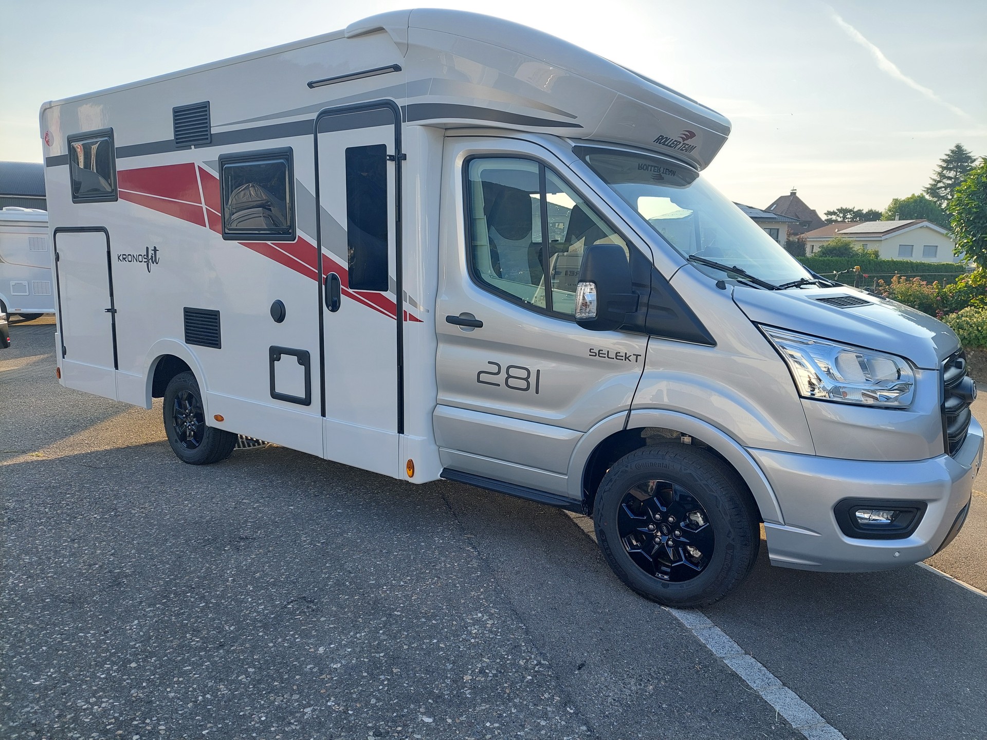 ROLLER TEAM FORD KRONOS 281P-image-2