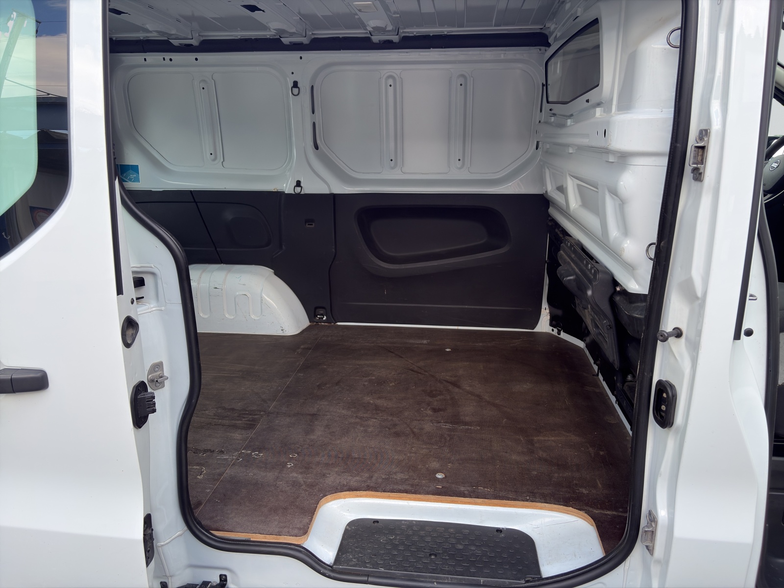 NISSAN NV300 Kaw. 2.9 t L1 H1 1.6 dCi 125 TwinTurbo Pro-image-14