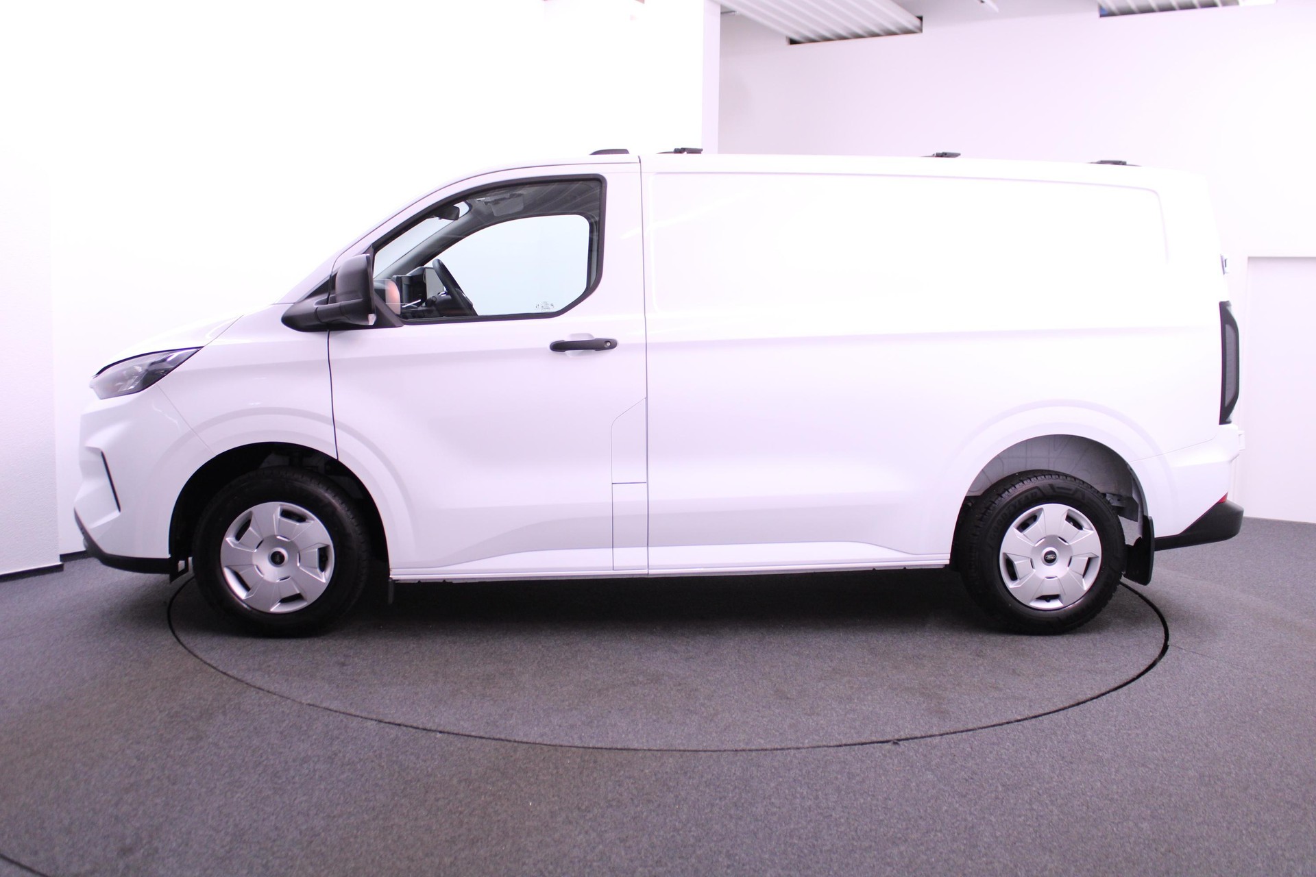 FORD Transit C Van 320 L1 2.0 EcoBlue 136 Trend-showroom-element-2