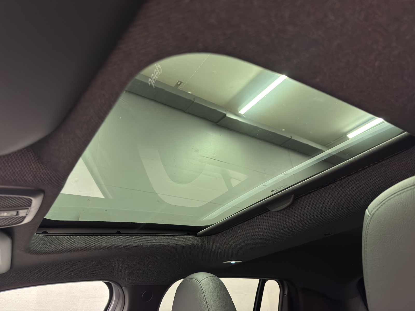 JEEP Avenger 1.2 MHEV Summit & Sky-image-14