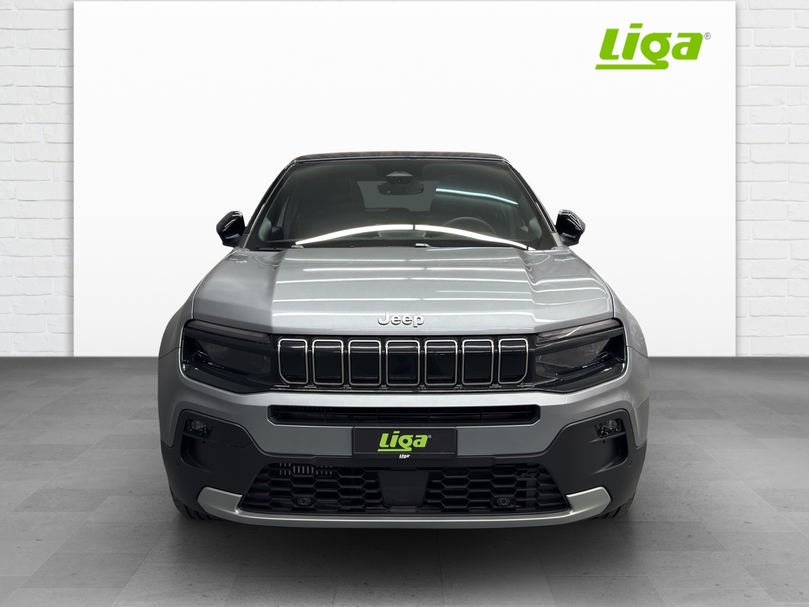 JEEP Avenger 1.2 MHEV Summit & Sky-showroom-element-1
