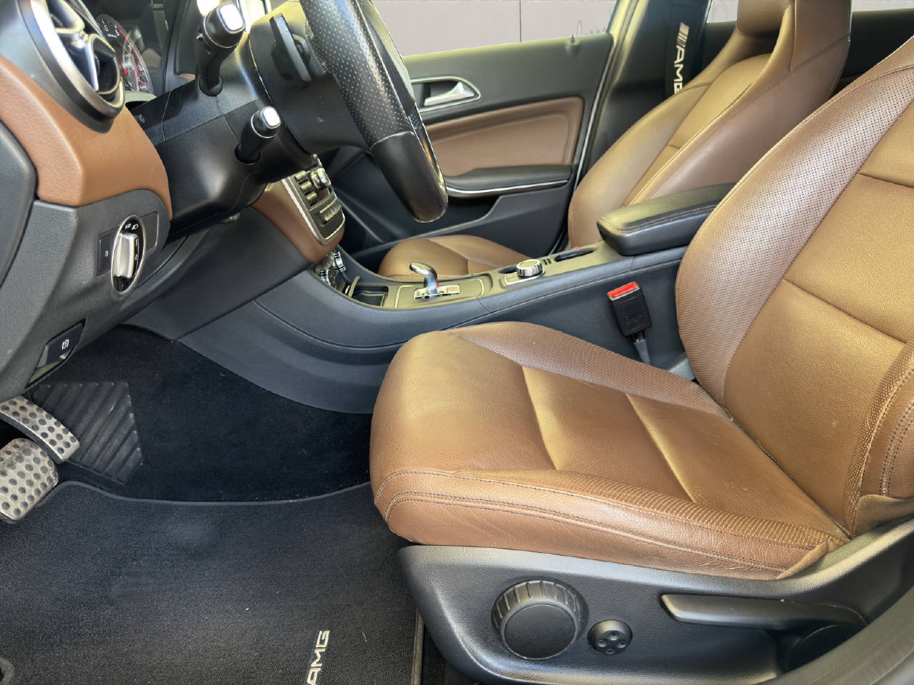 MERCEDES-BENZ A 45 AMG 4x4 *weiss MATT* 360PS-image-10
