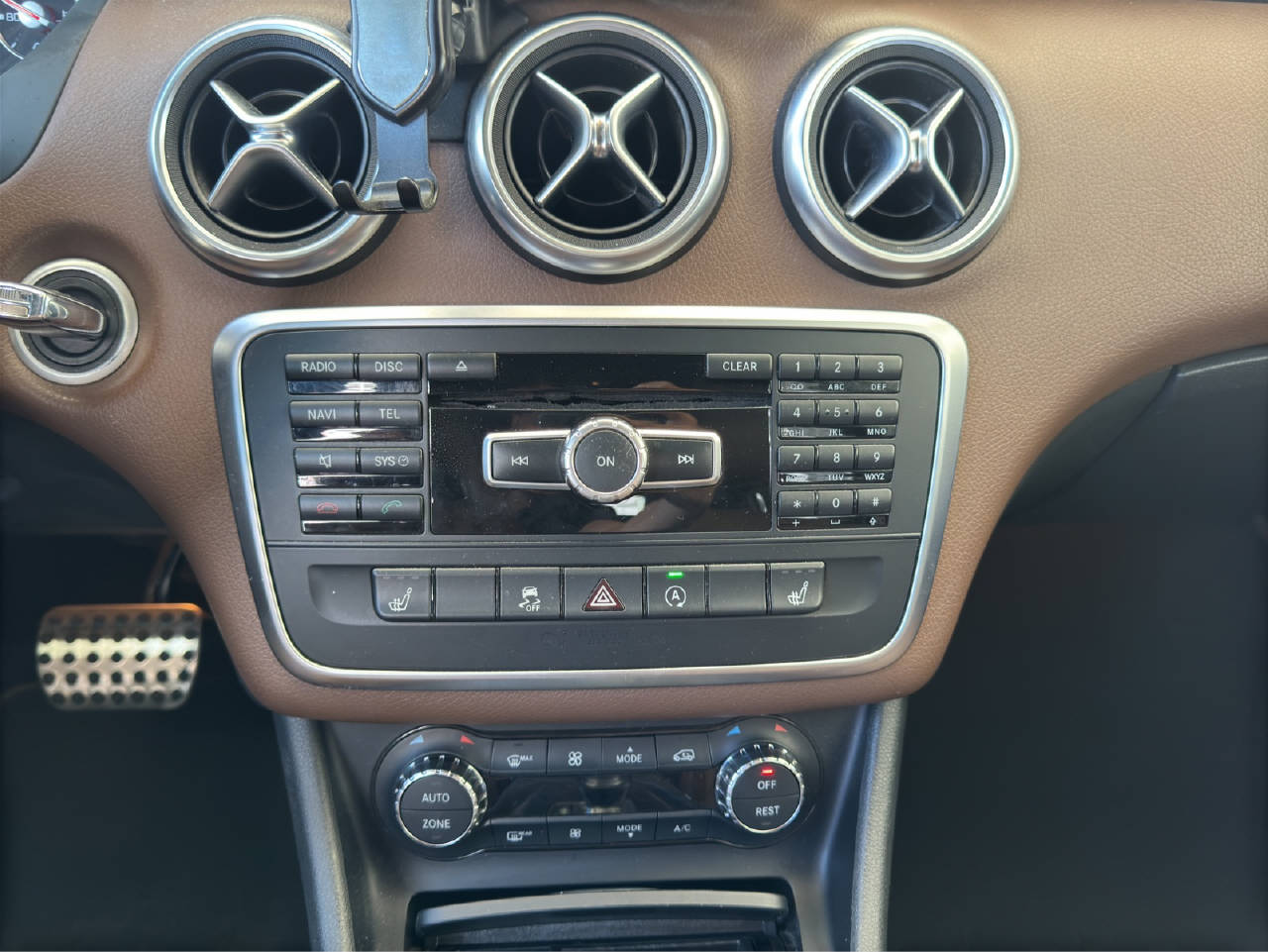 MERCEDES-BENZ A 45 AMG 4x4 *weiss MATT* 360PS-image-16