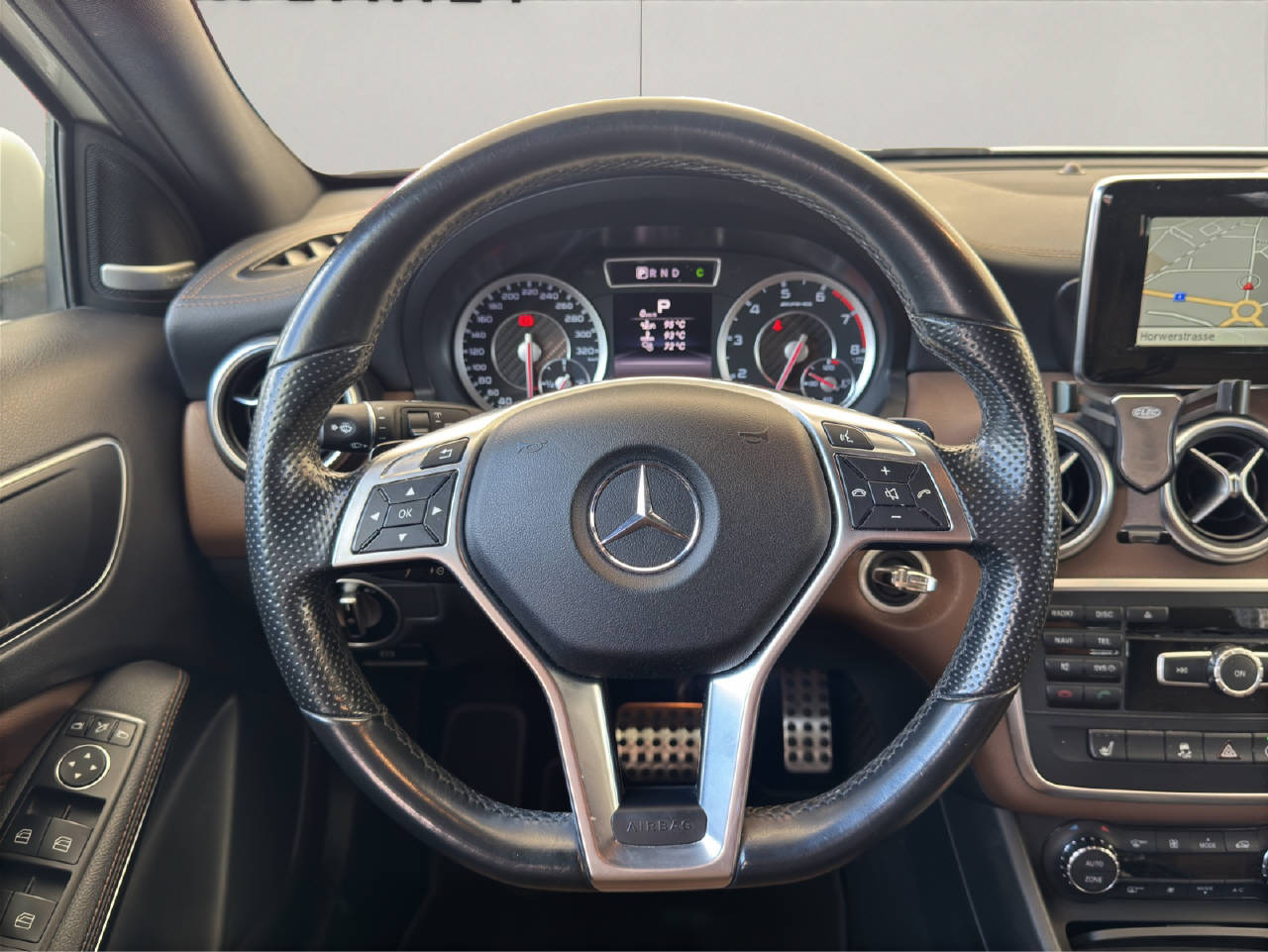 MERCEDES-BENZ A 45 AMG 4x4 *weiss MATT* 360PS-image-12