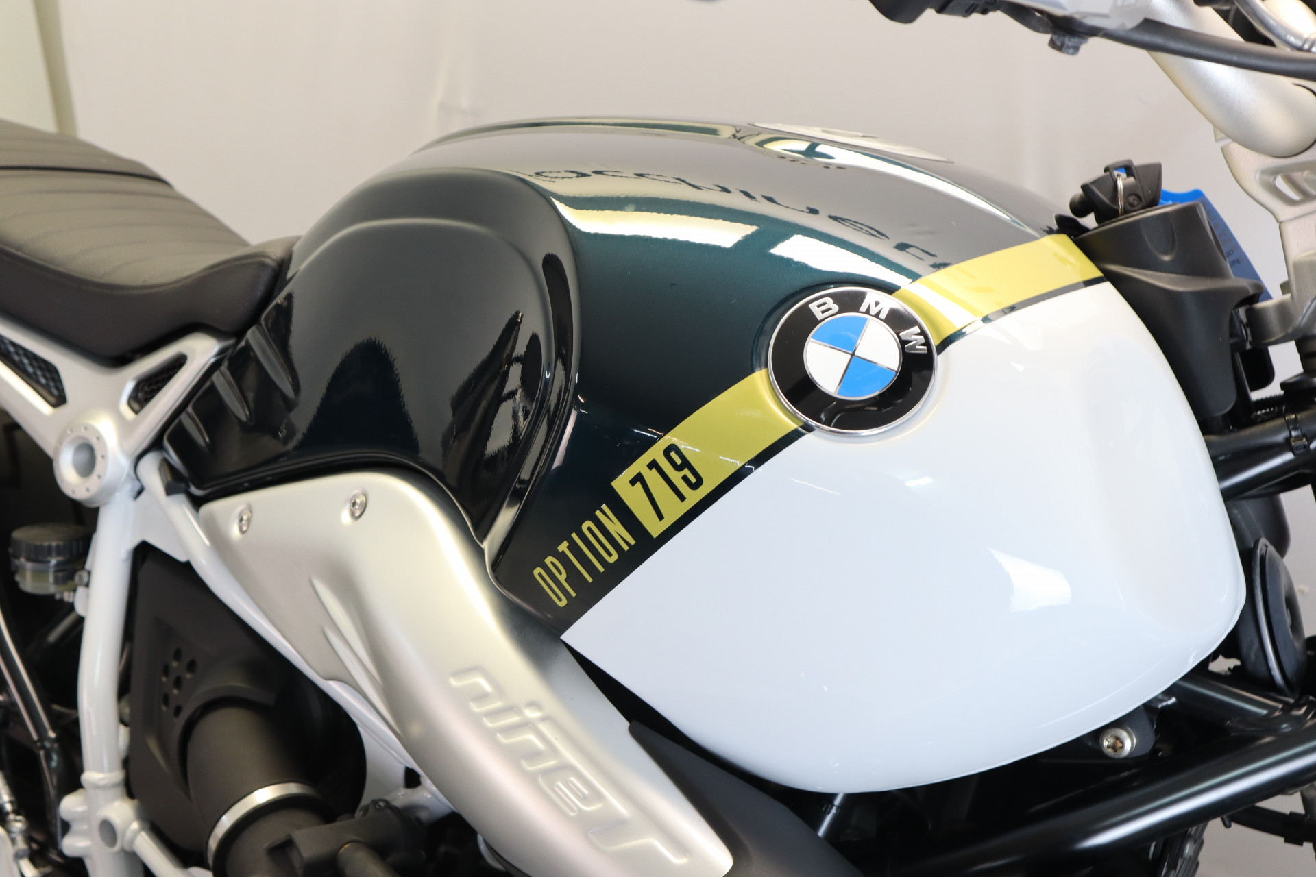 BMW R nineT Scrambler-image-4