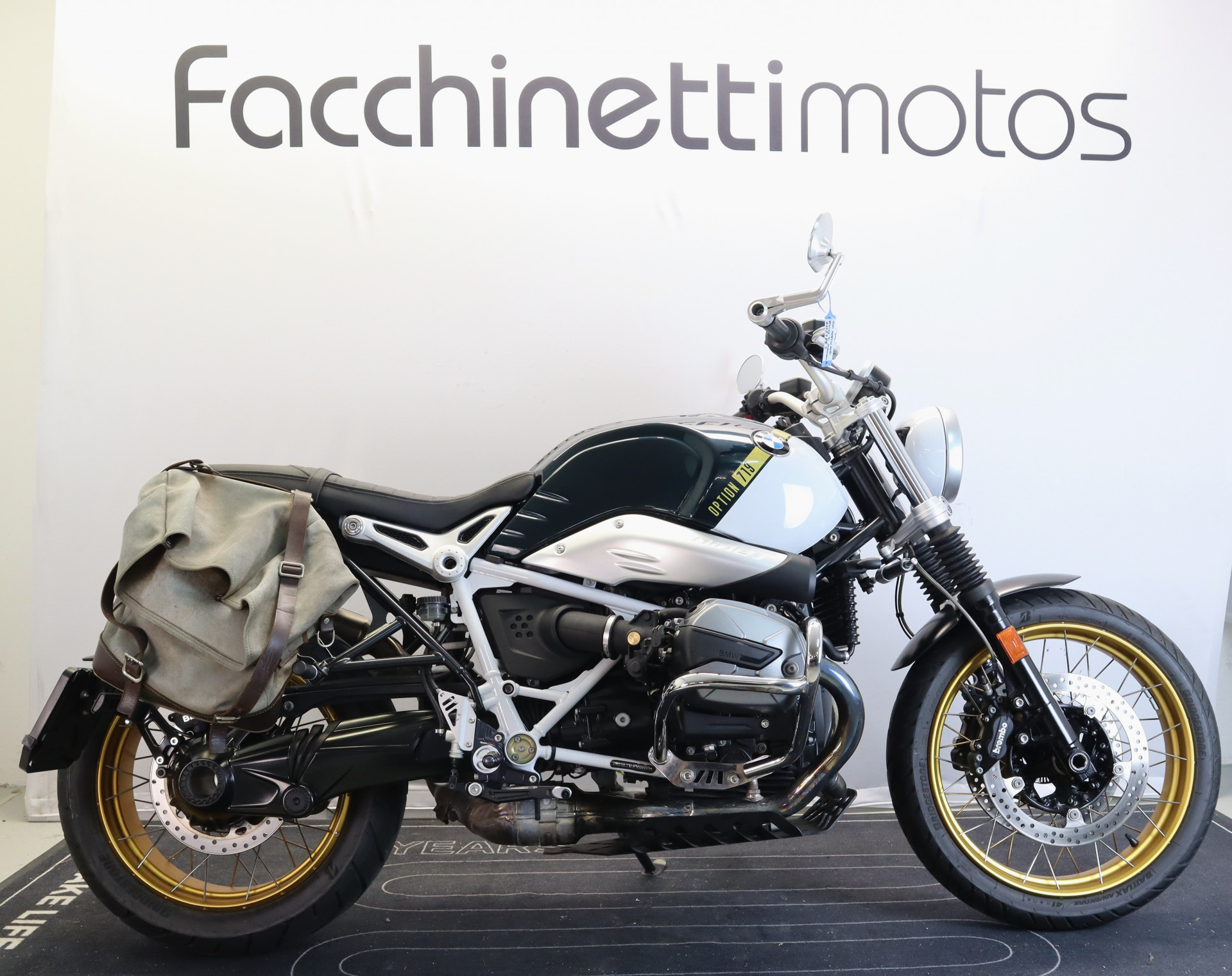 BMW R nineT Scrambler-image-0