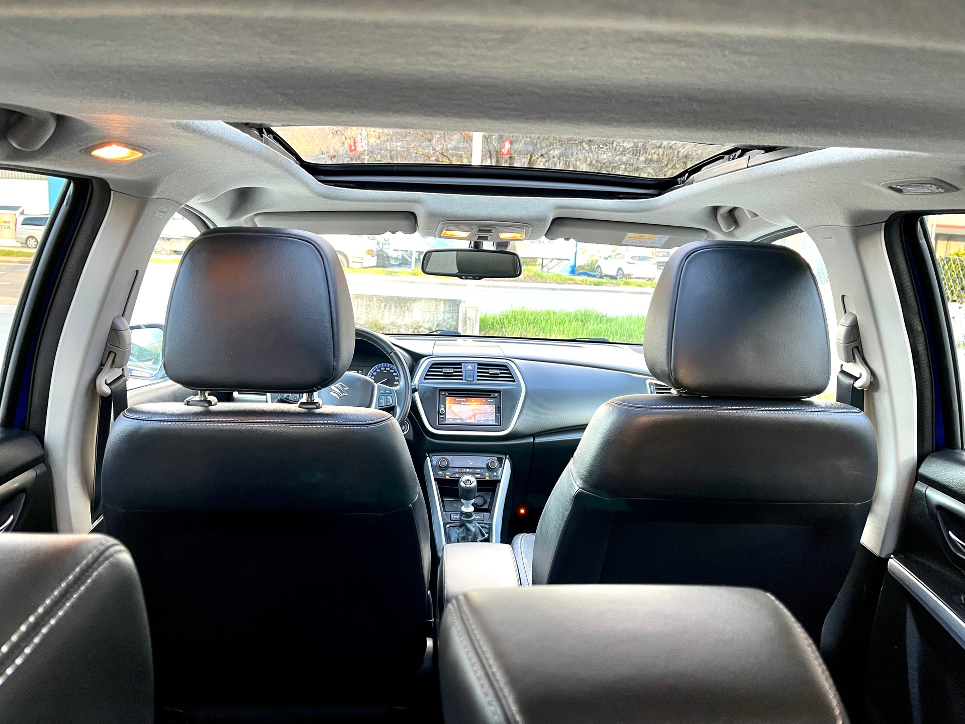SUZUKI SX4 S-Cross 1.6 TD GL Top 4WD-image-27