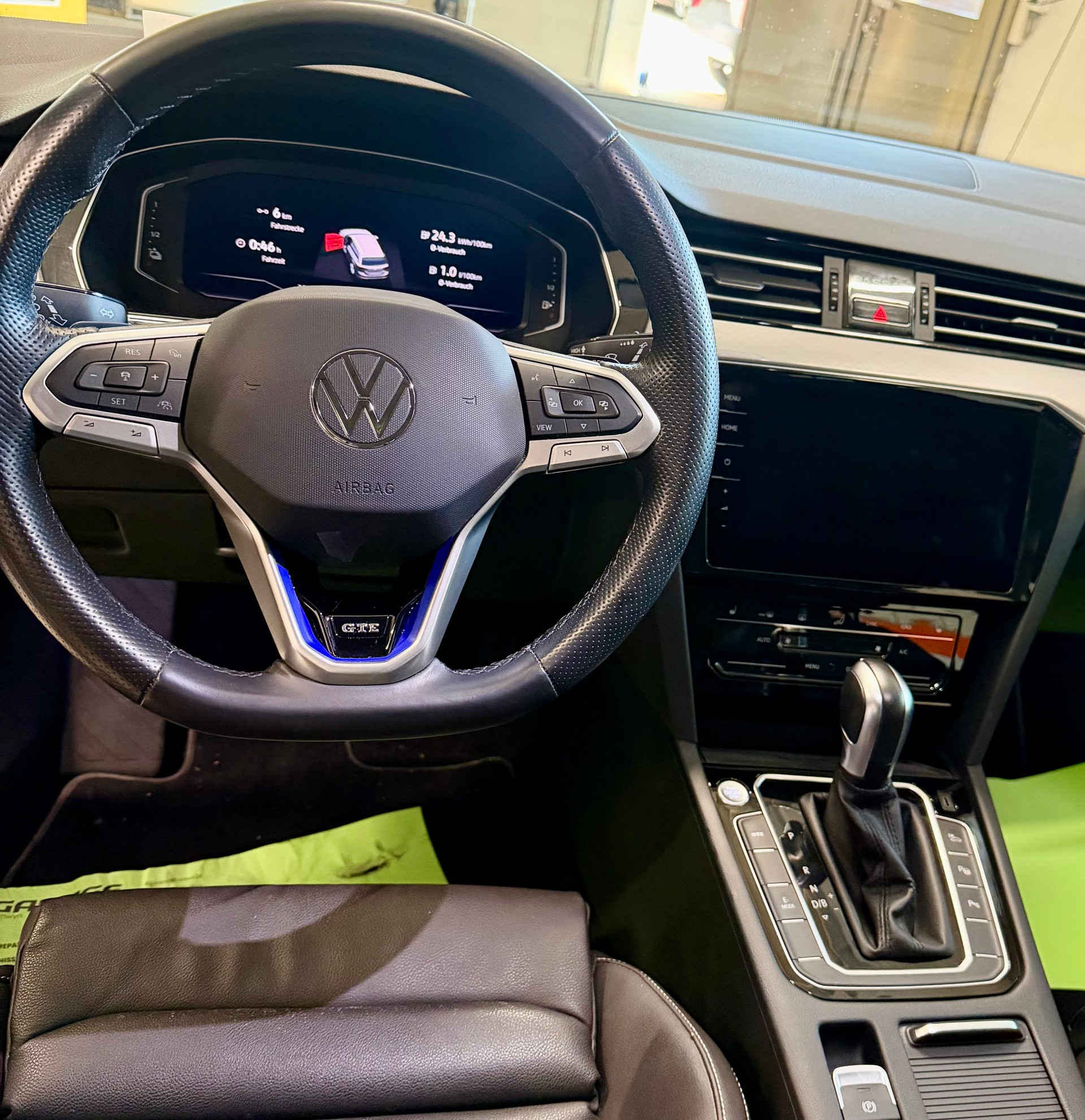 VW Passat Variant 1.4 TSI GTE Hybrid DSG-image-9