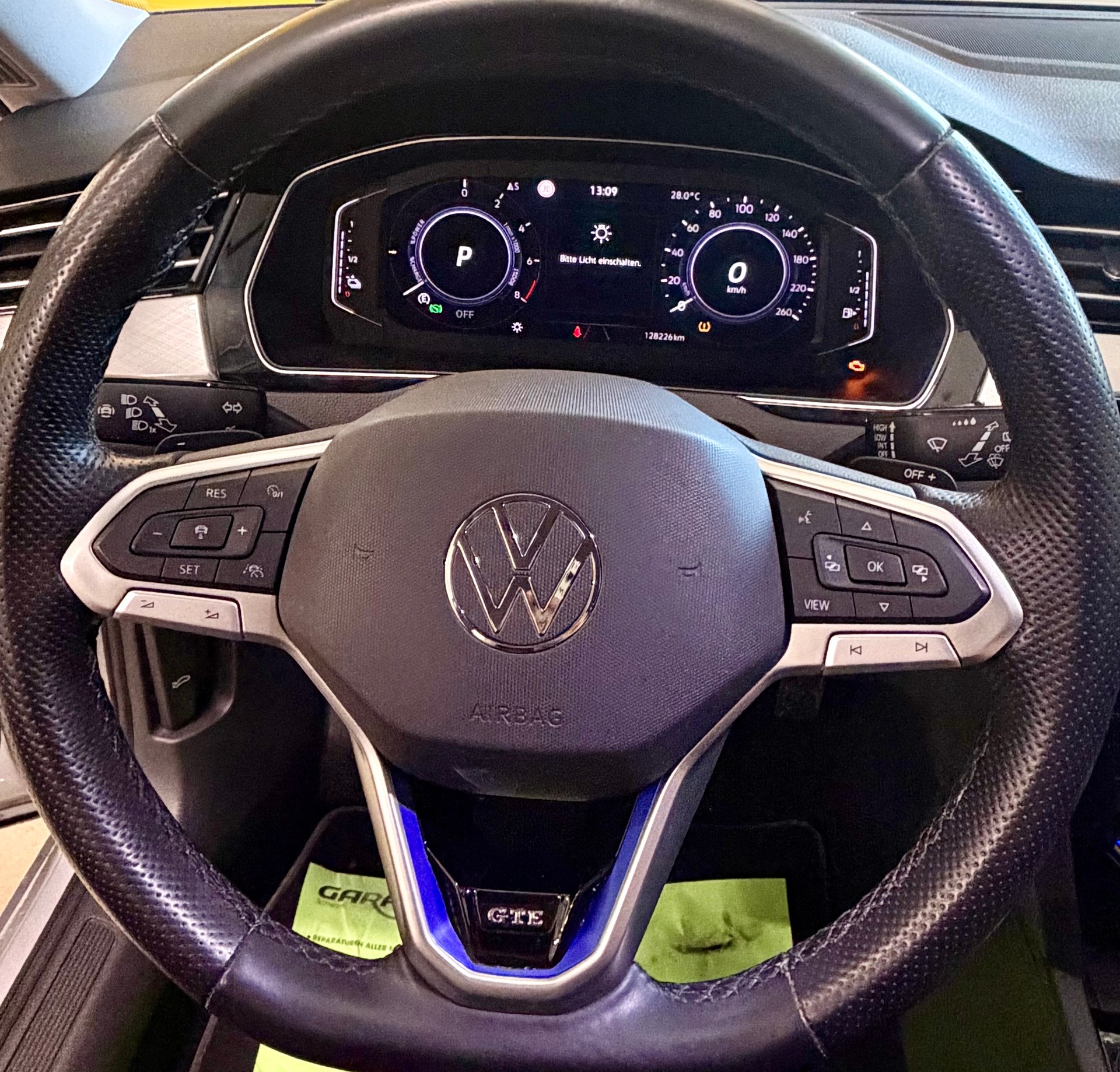 VW Passat Variant 1.4 TSI GTE Hybrid DSG-image-10