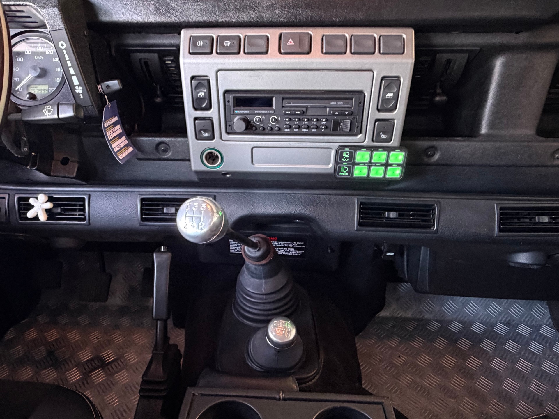 LAND ROVER Defender 110 2.5Td5 *CH-Fahrzeug*MFK 12.2025*-image-13