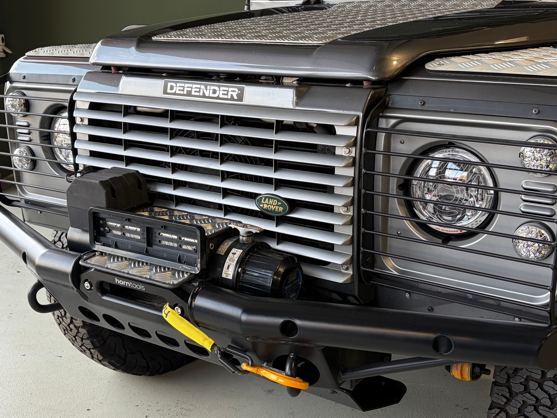 LAND ROVER Defender 110 2.5Td5 *CH-Fahrzeug*MFK 12.2025*-image-23