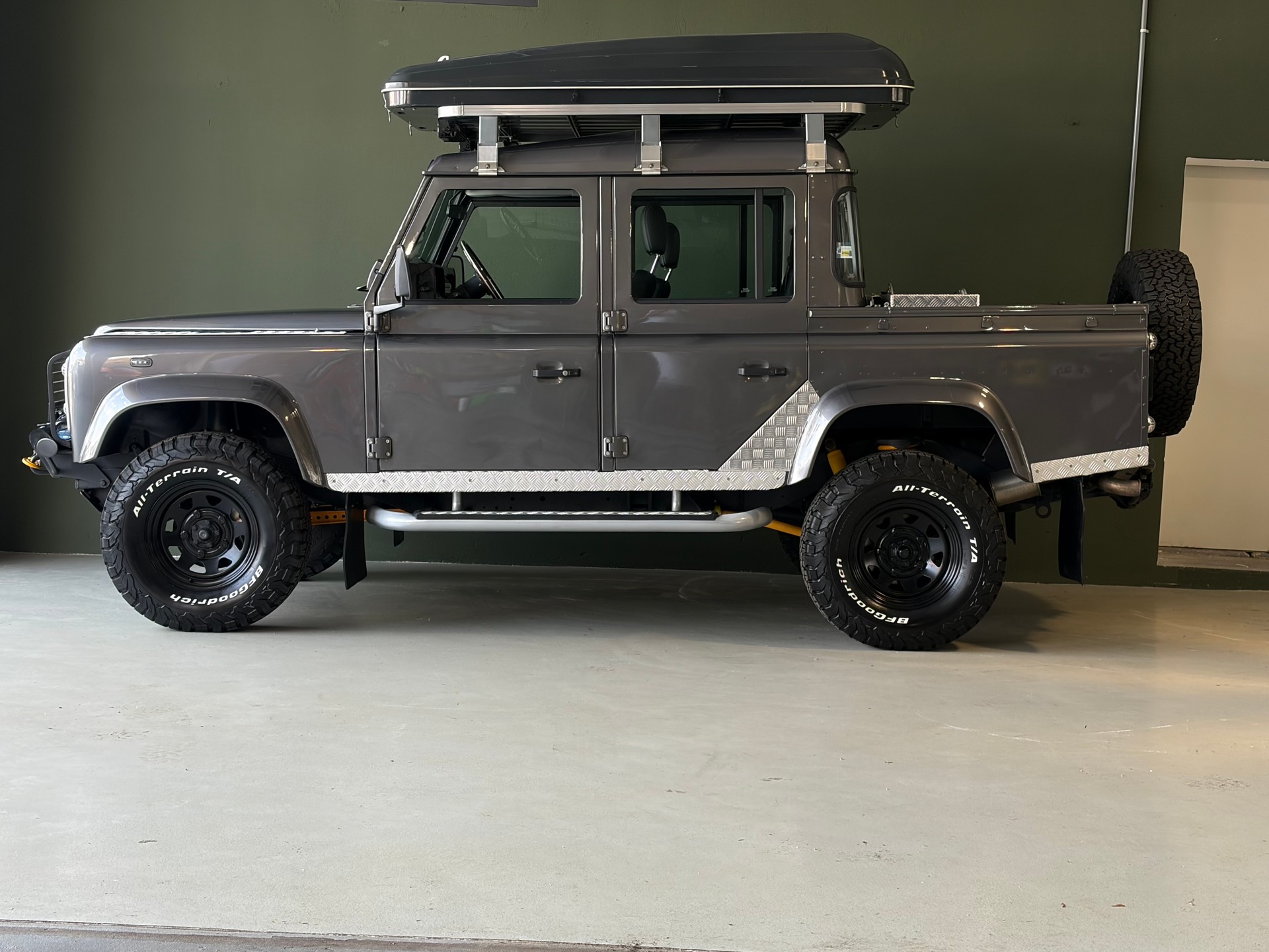 LAND ROVER Defender 110 2.5Td5 *CH-Fahrzeug*MFK 12.2025*-image-7