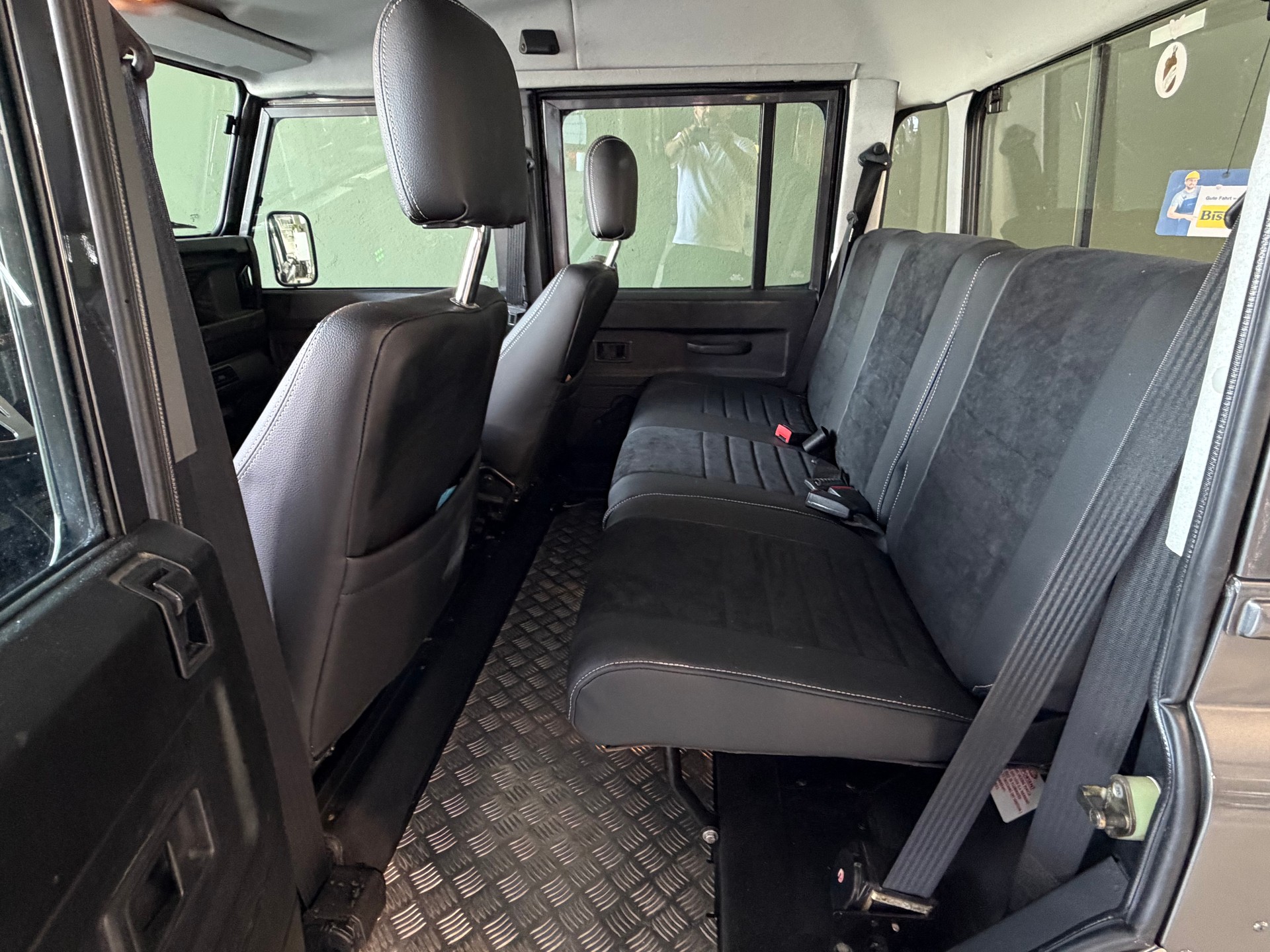 LAND ROVER Defender 110 2.5Td5 *CH-Fahrzeug*MFK 12.2025*-image-28