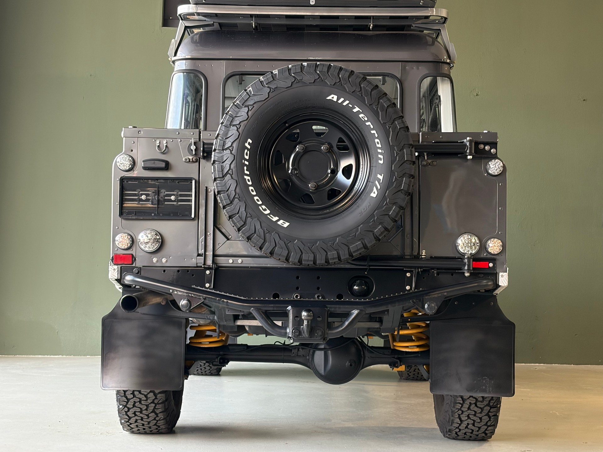 LAND ROVER Defender 110 2.5Td5 *CH-Fahrzeug*MFK 12.2025*-image-4