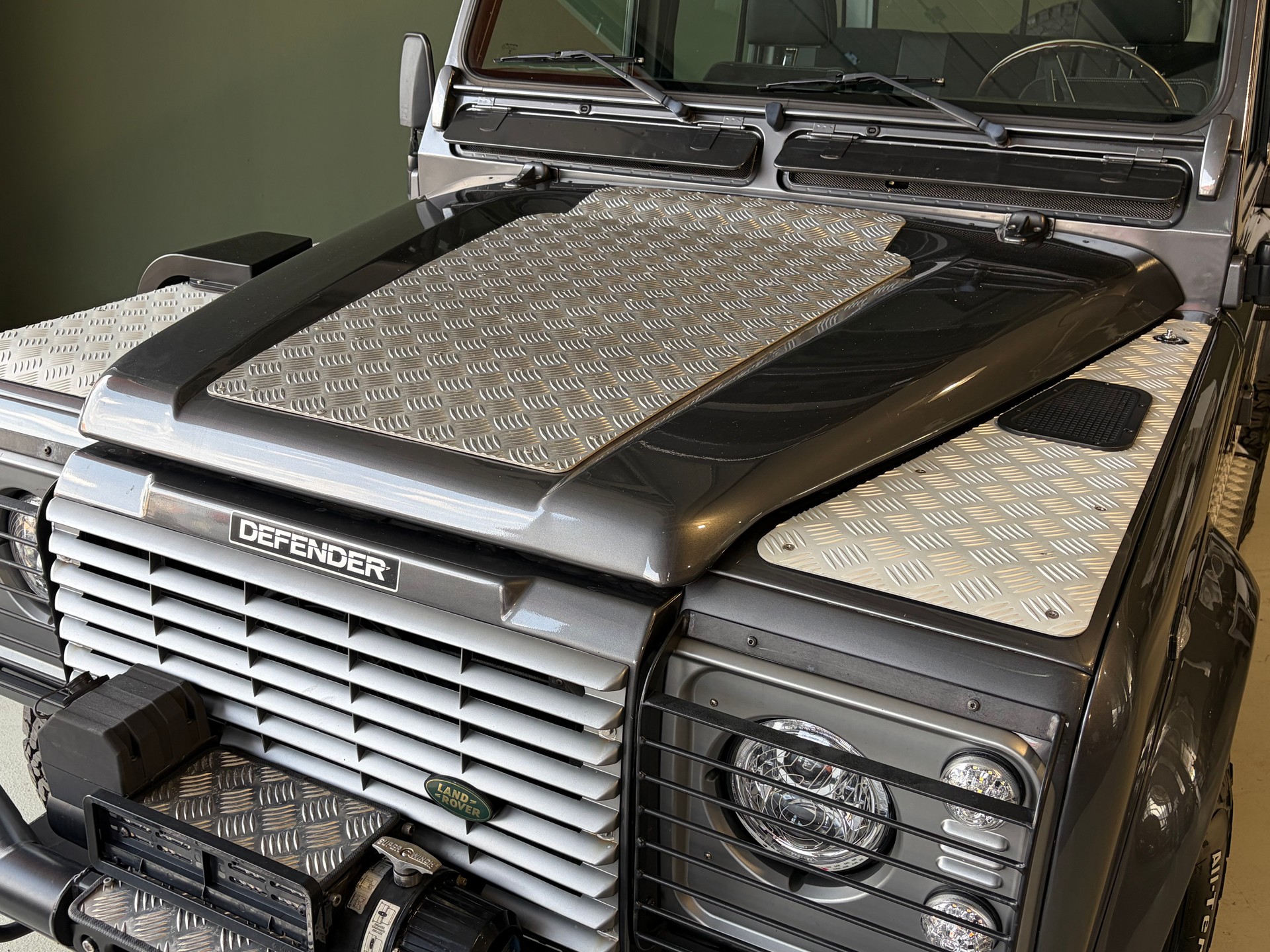 LAND ROVER Defender 110 2.5Td5 *CH-Fahrzeug*MFK 12.2025*-image-24