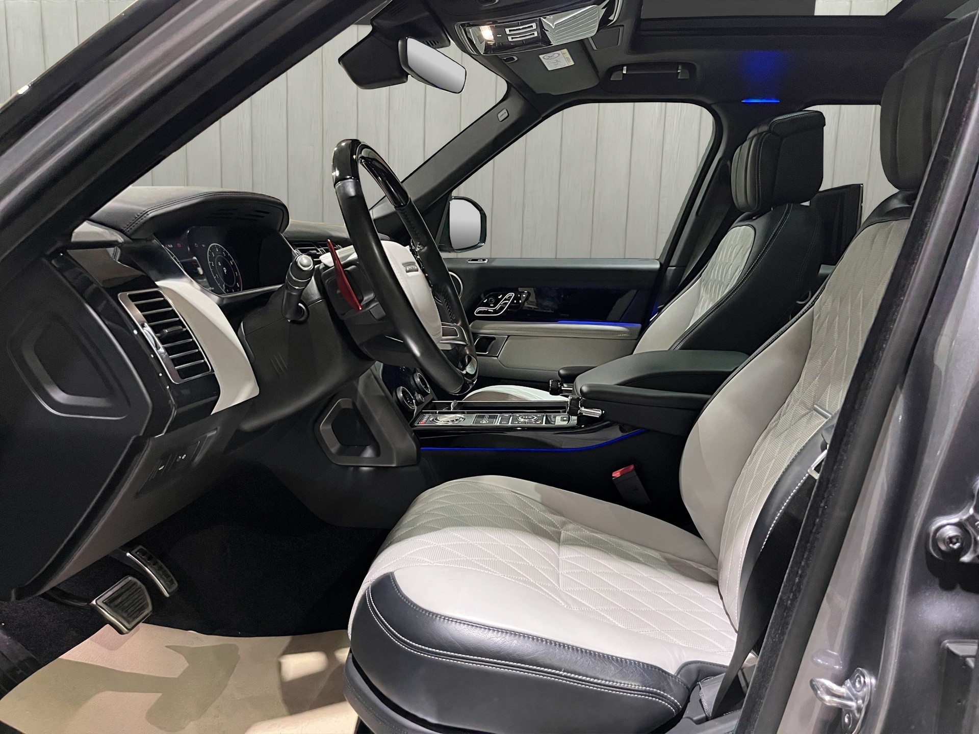 LAND ROVER Range Rover LWB 5.0 V8 S/C SV AB Automatic-image-15