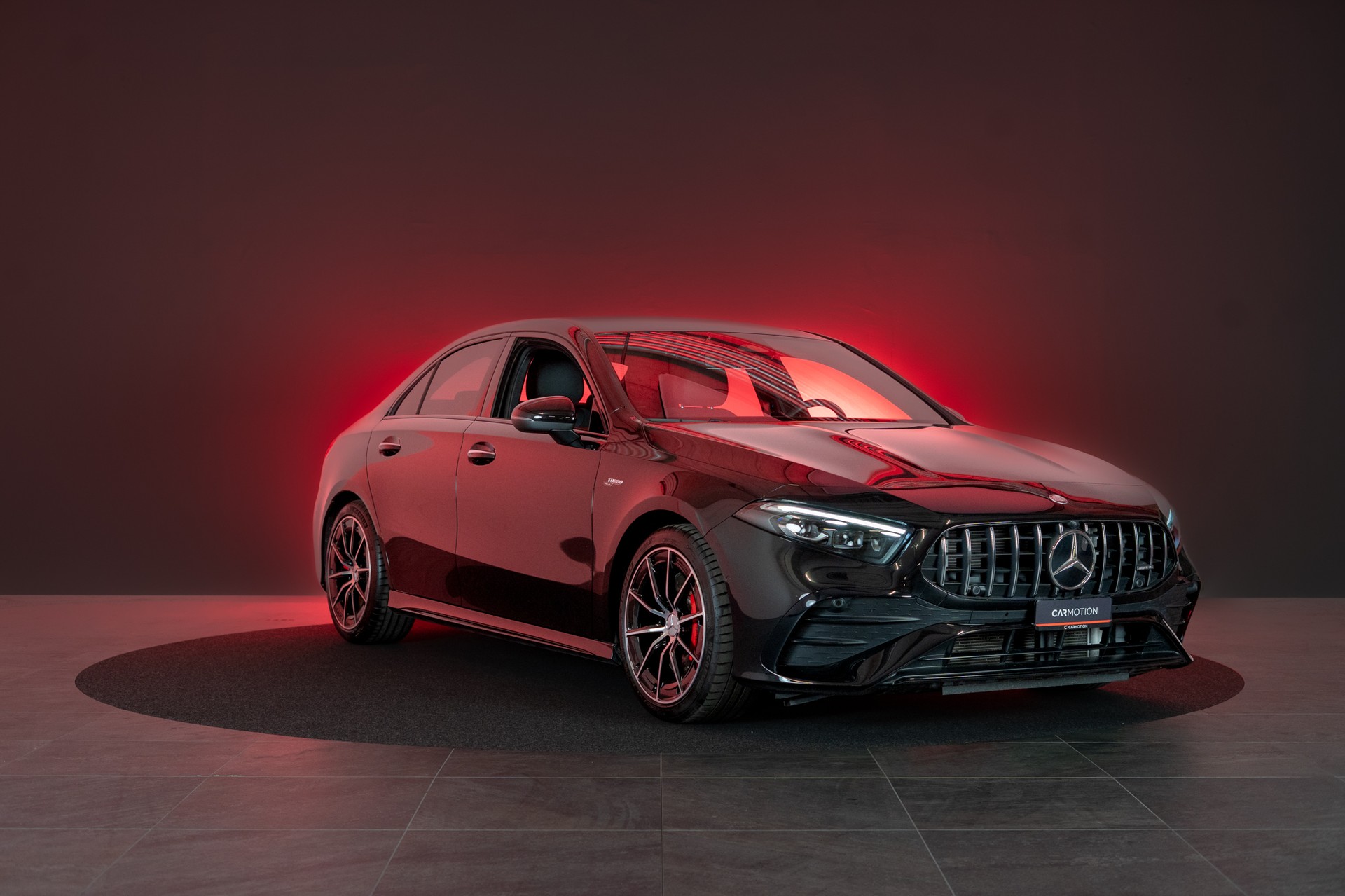 MERCEDES-BENZ A 35 AMG 4matic Limousine / Facelift / Rückfahrkamera / Ambientebeleuchtung-showroom-element-2